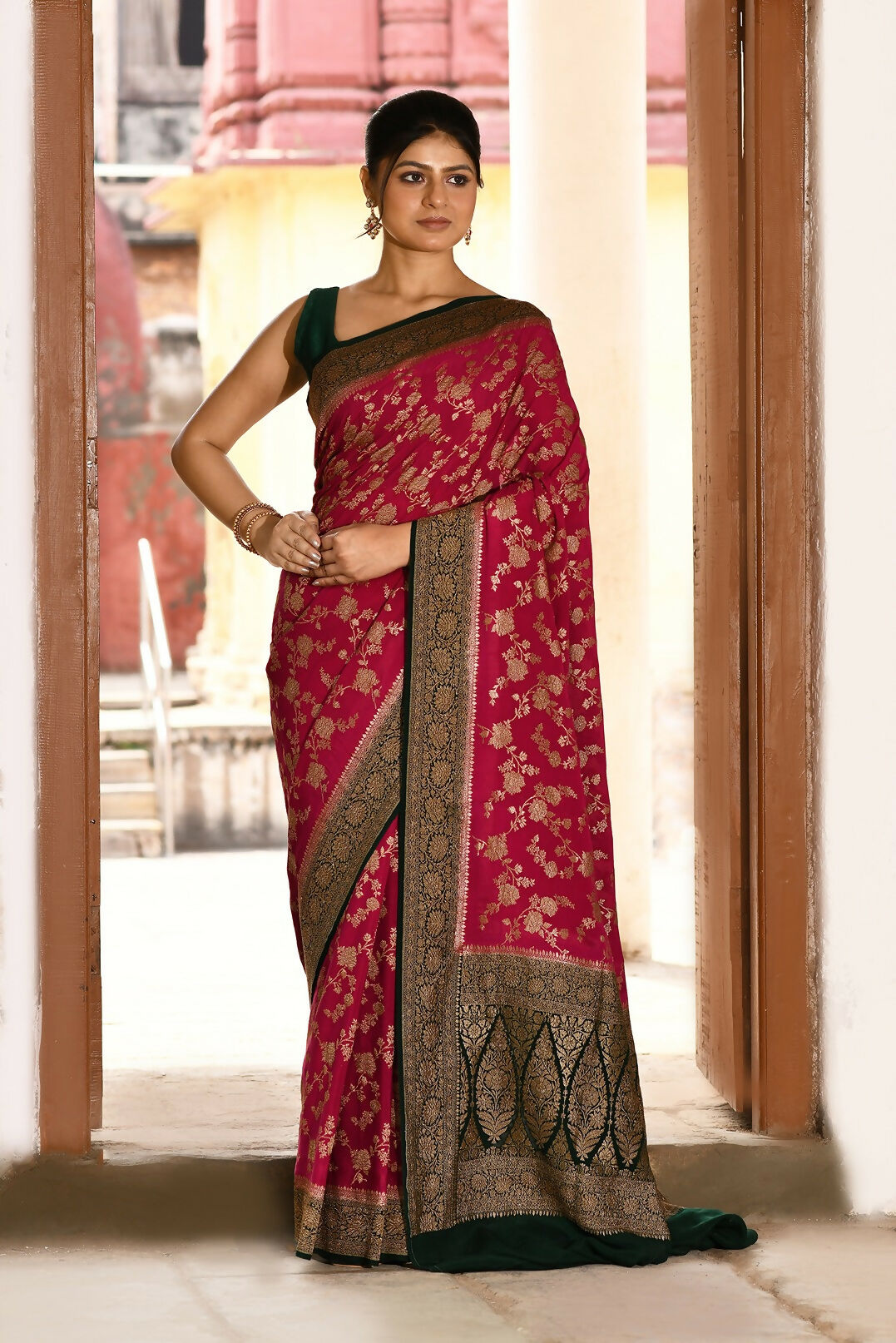 Joban Fashion Hot Pink Crepe Chiffon Pure Handloom Banarasi Silk Saree | Swadesiicart