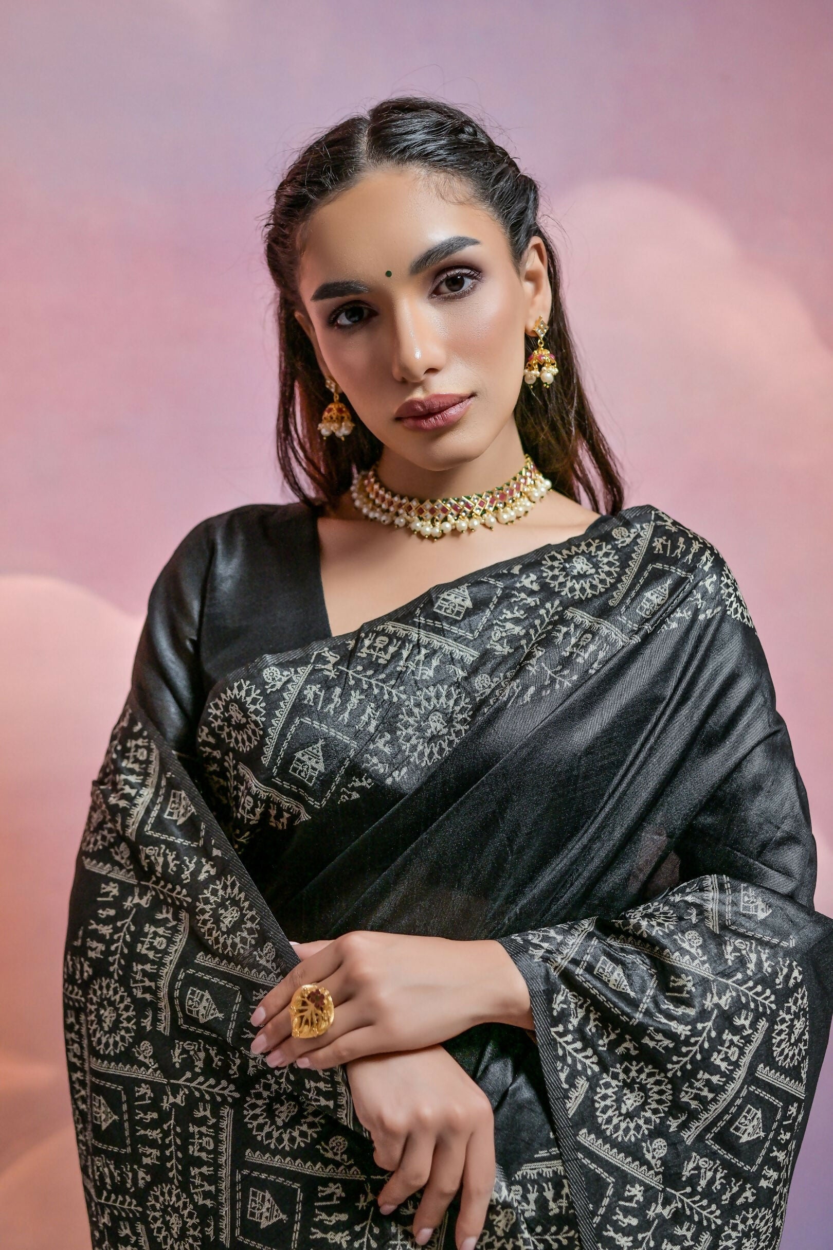 Vishnu Weaves Women's Black Handloom Raw Silk Woven Border Saree with Blouse - Swadesiicart