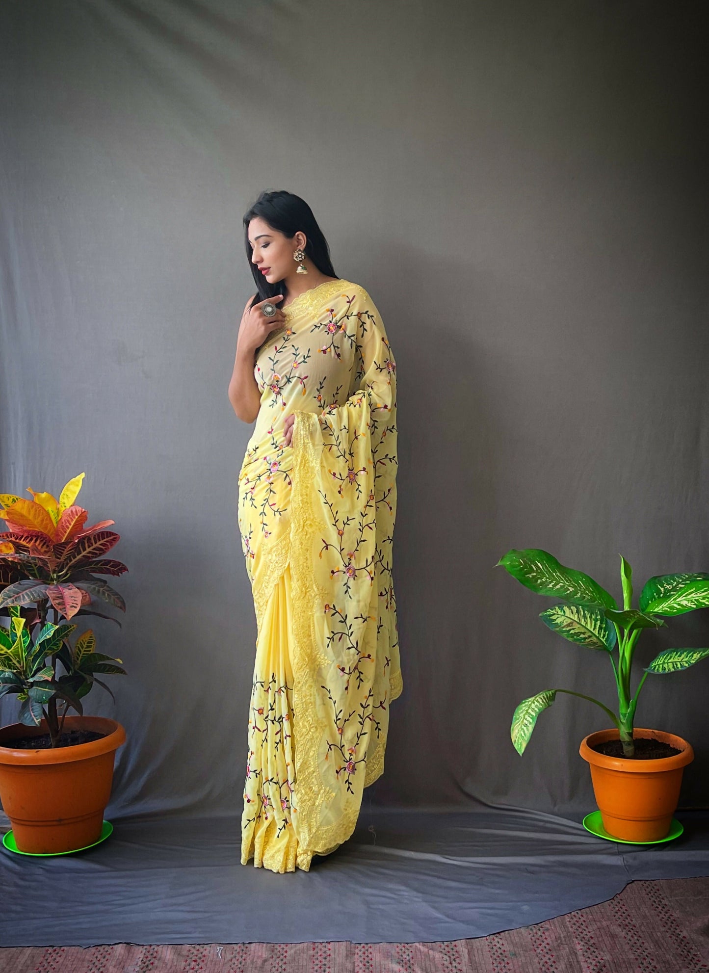 Vamsee Pearl 1 Yellow Georgette Saree - Swadesiicart