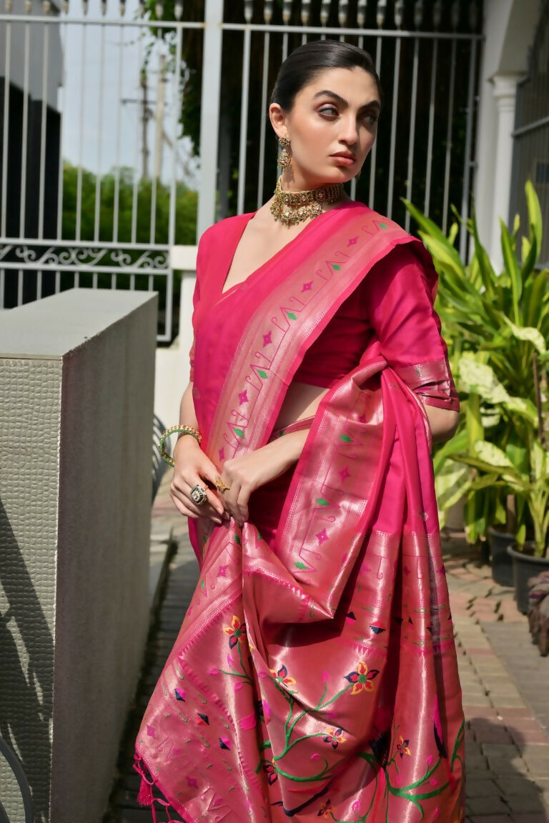 Vishnu Weaves Women's Pink Paithani Silk Zari Woven Saree with Blouse - Swadesiicart
