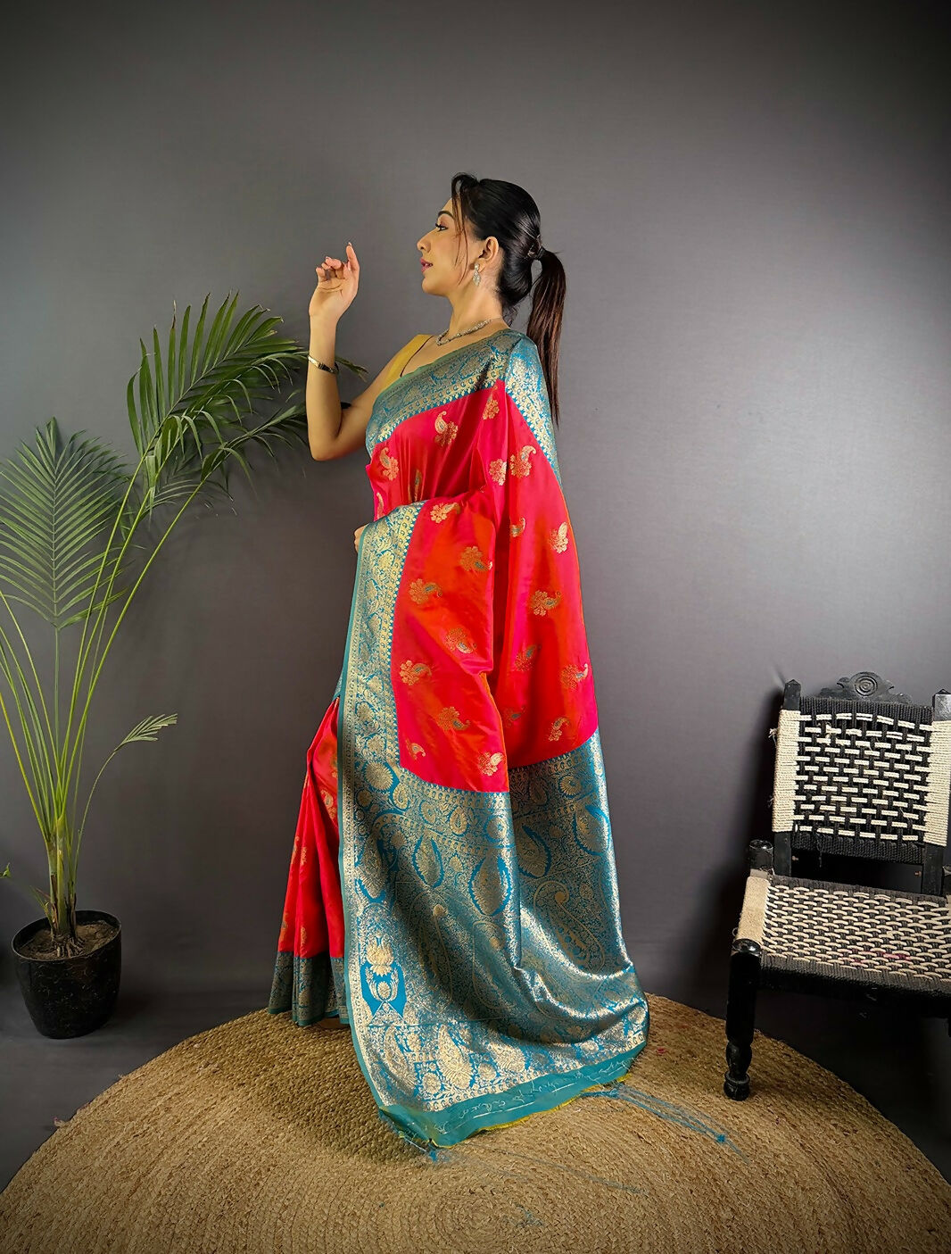 Joban Fashion Banarasi Hot Pink Woven Butti Soft Silk Saree | Swadesiicart