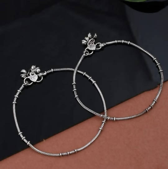 Mominos Fashion Beautiful Trendy Oxidised Silver Plated Anklets Online