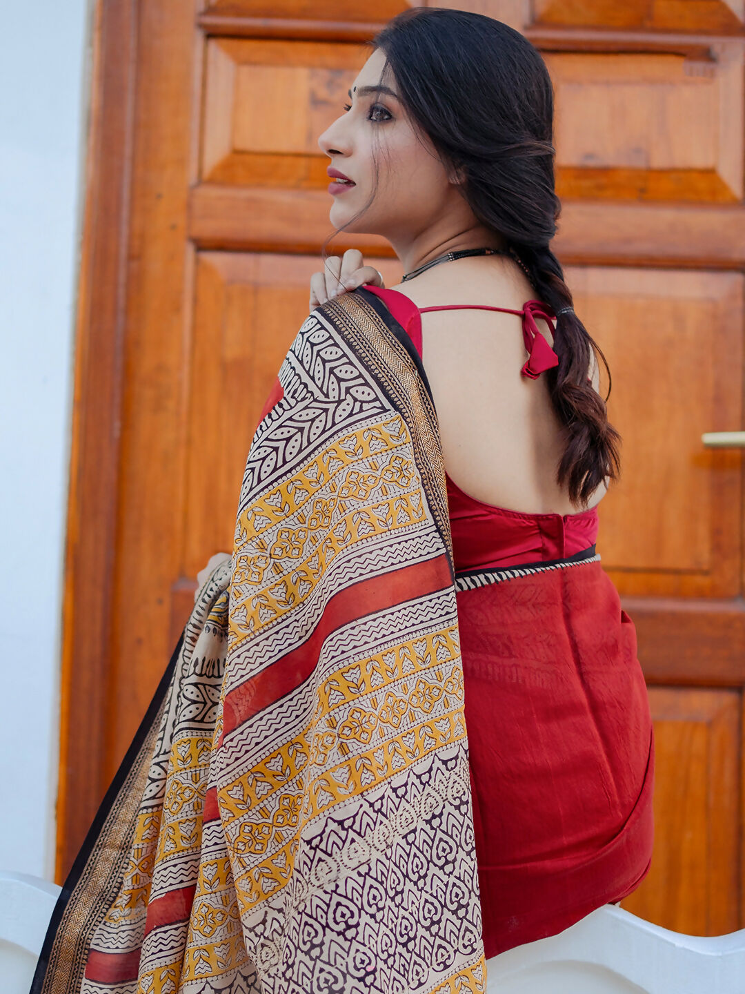 Zibaa Hand-Blocked Pure Maheshwari Silk Red Saree | Swadesiicart