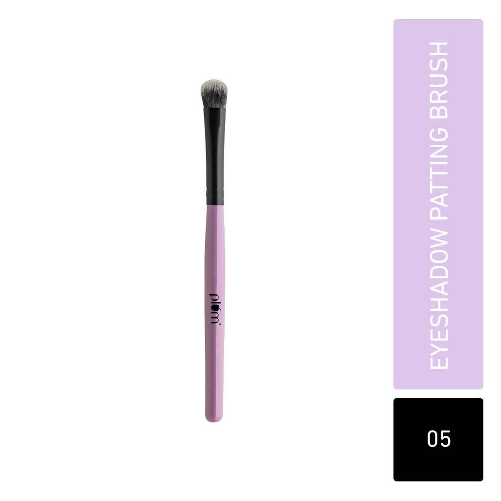 Plum Soft Blend Eyeshadow Patting Brush Easy Pick-up 05 - Swadesiicart