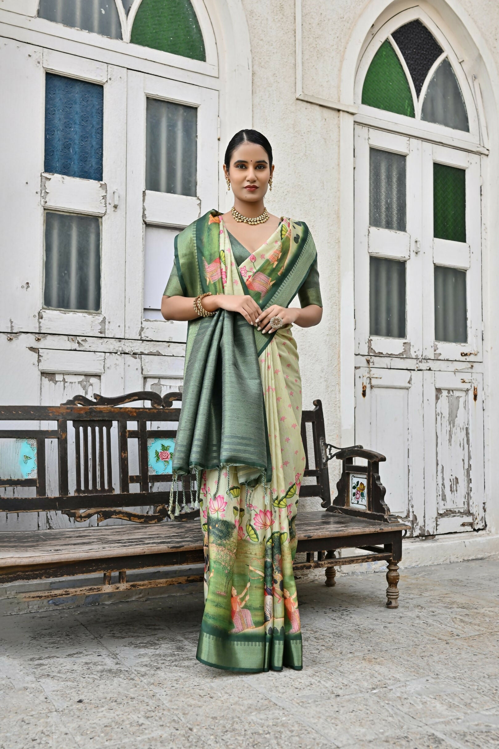 Vishnu Weaves Women's Green Soft Tussar Silk Saree with Blouse - Swadesiicart