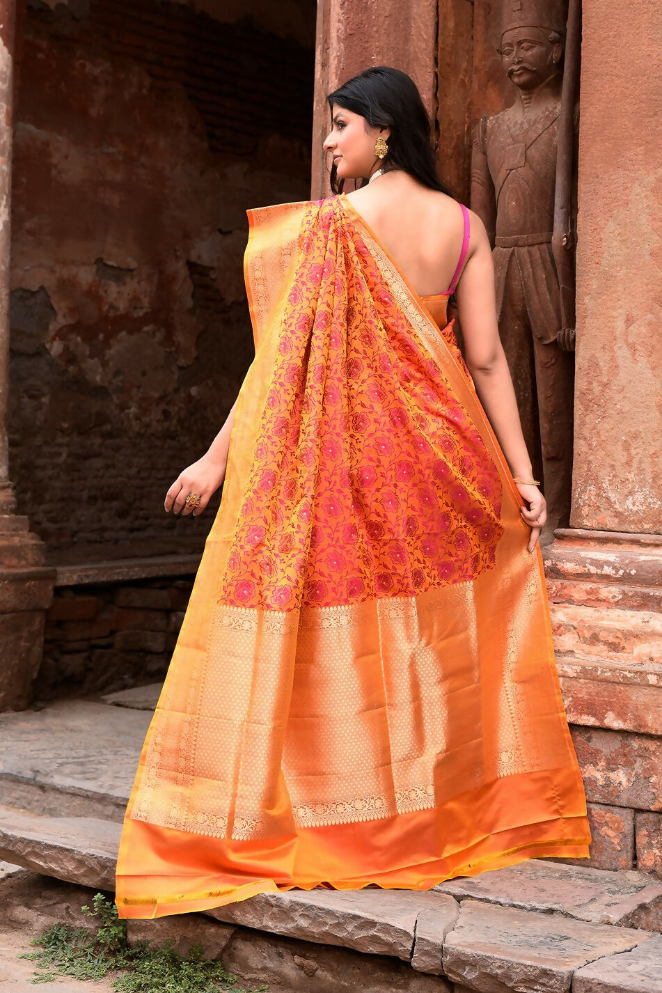 Joban Fashion Tangent Banarasi Katan Pure Handloom Banarasi Silk Saree | Swadesiicart