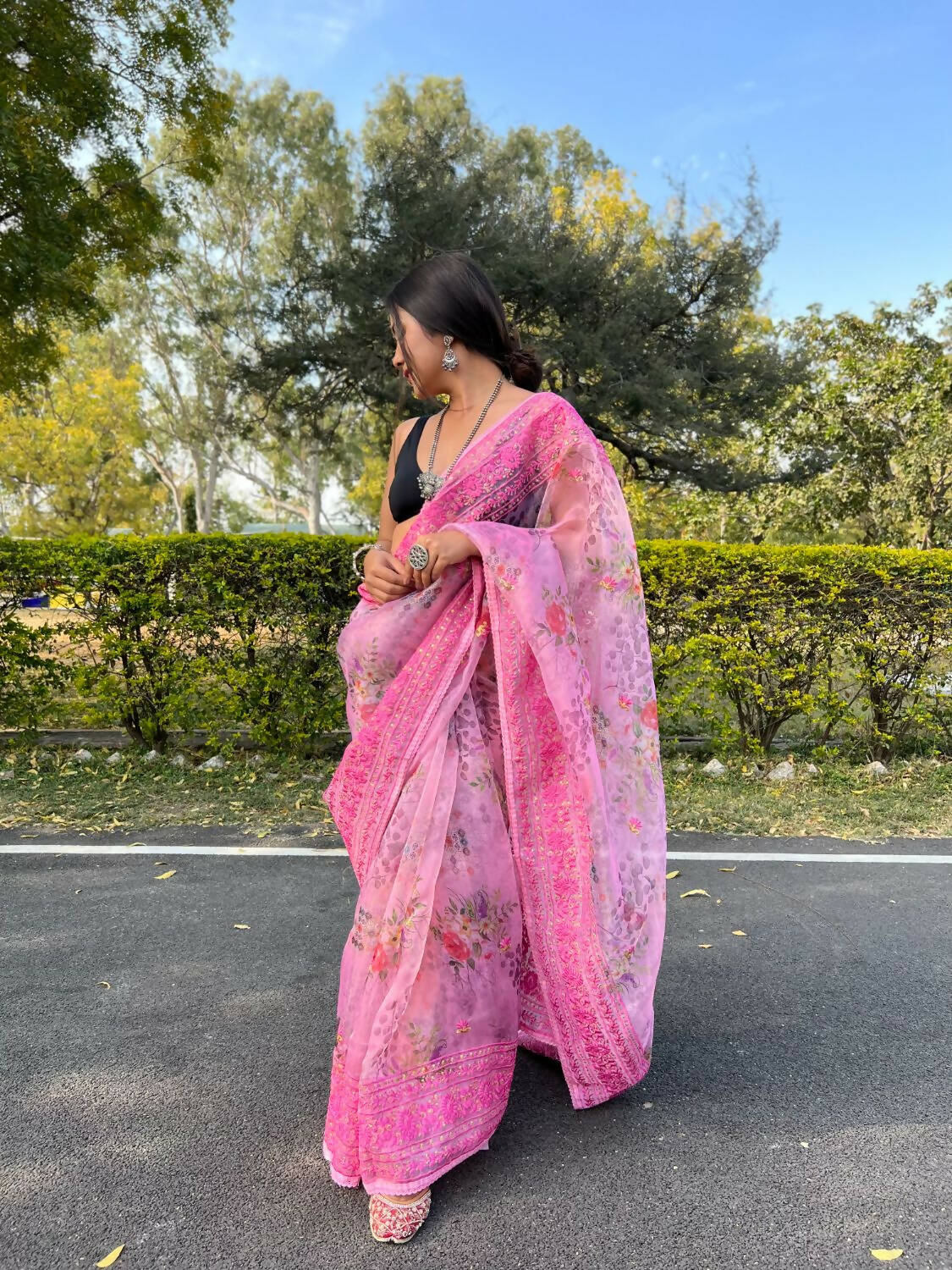 Vamsee Pink Organza Saree - Swadesiicart
