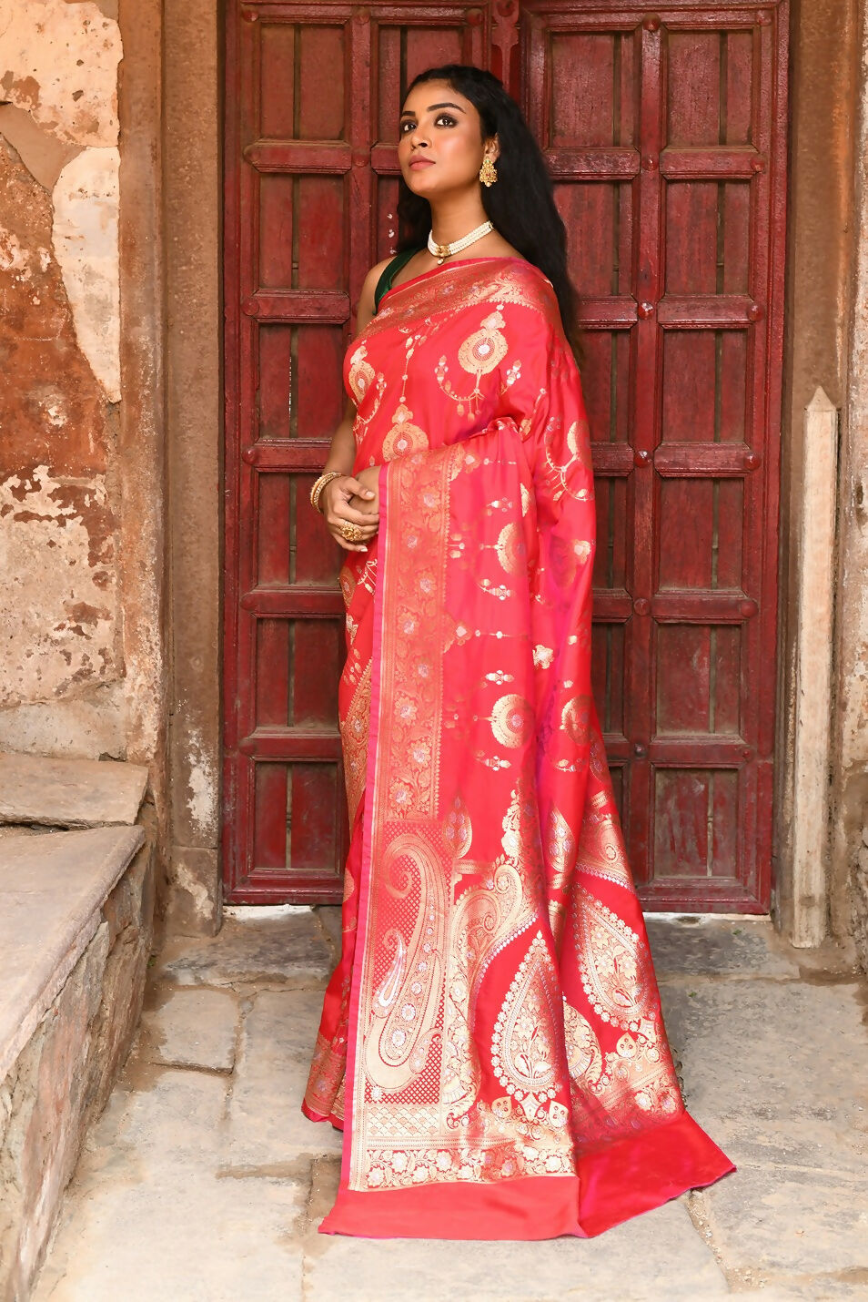 Joban Fashion Red Soft Pure Handloom Banarasi Silk Saree | Swadesiicart