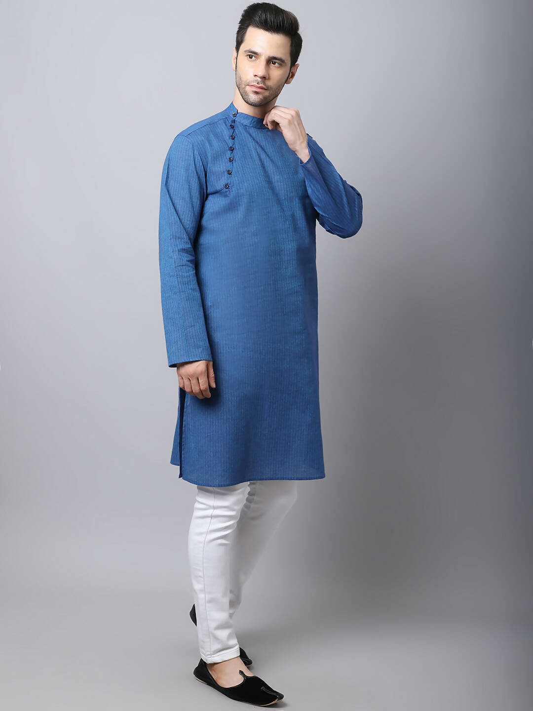 Even Apparels Blue Pure Cotton Men's Kurta With Side Placket | Swadesiicart
