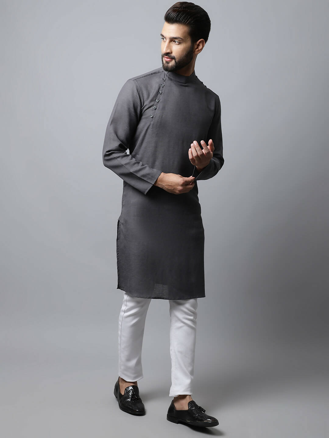 Even Apparels Grey Color Pure Cotton Men's Kurta With Side Placket (SLD1202) | Swadesiicart