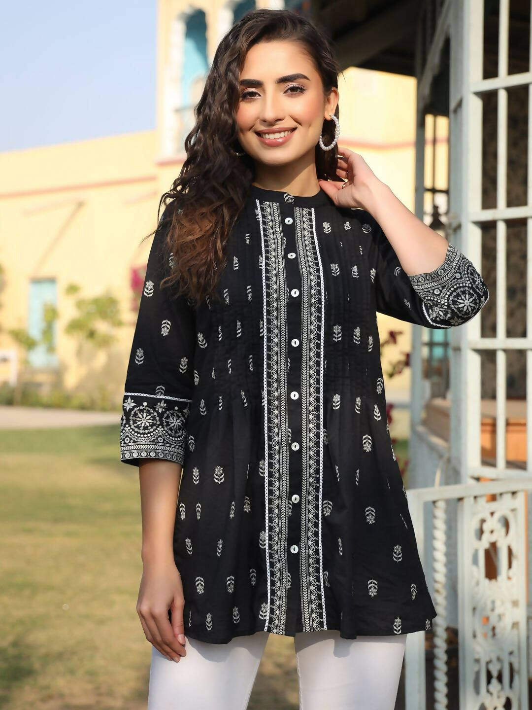 Juniper Women's Black Cambric Floral Printed Tunic | Swadesiicart