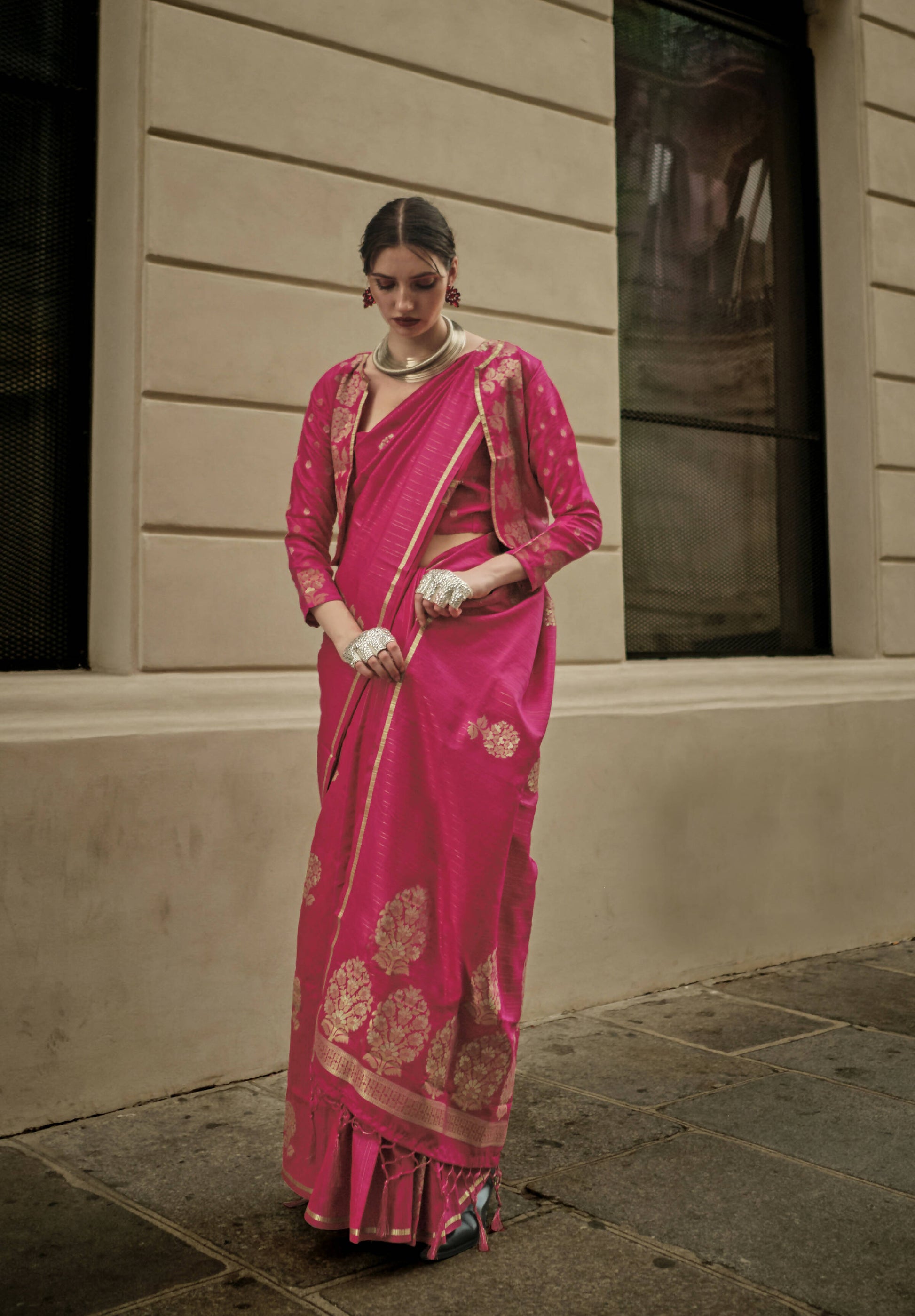 Dark Pink Weavead Thread & Zari Work, Handloom Weaving Banarasi Satin Silk Saree - Rajtex Kronicle Silk - Swadesiicart