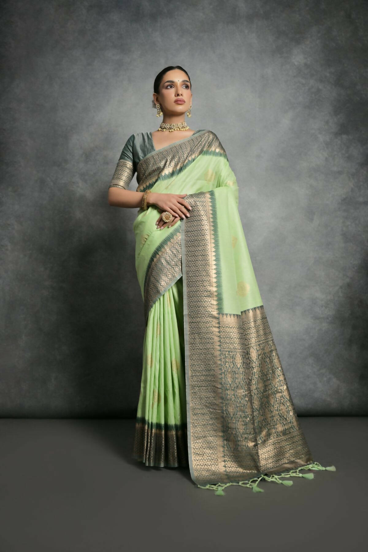 Vishnu Weaves Women's Pista Tussar Silk Zari Woven Saree with Blouse - Swadesiicart