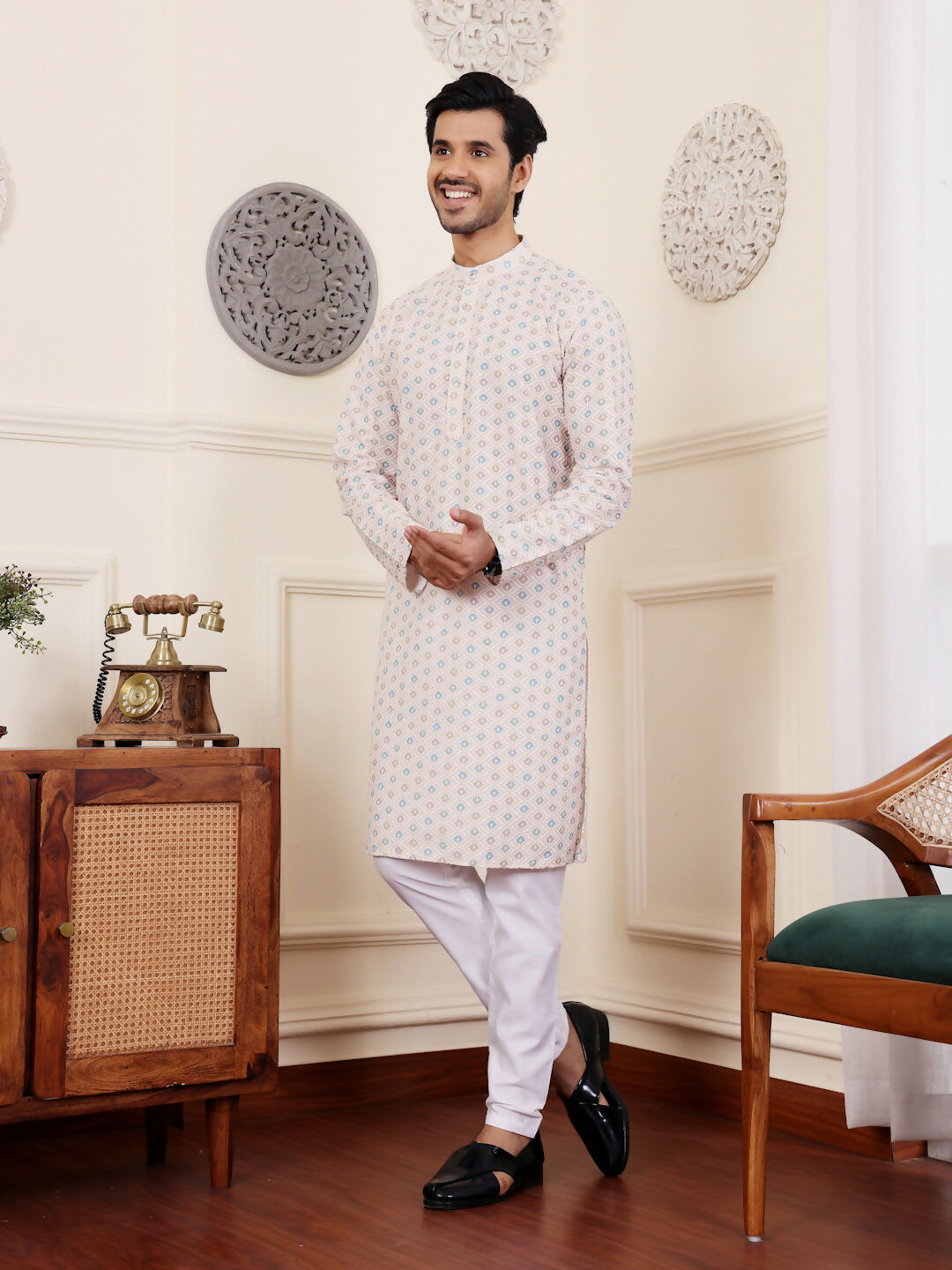 Off White Viscose Chikankari Embroidery Work Men's Rajwadi Kurta Set - Mahotsav | Swadesiicart