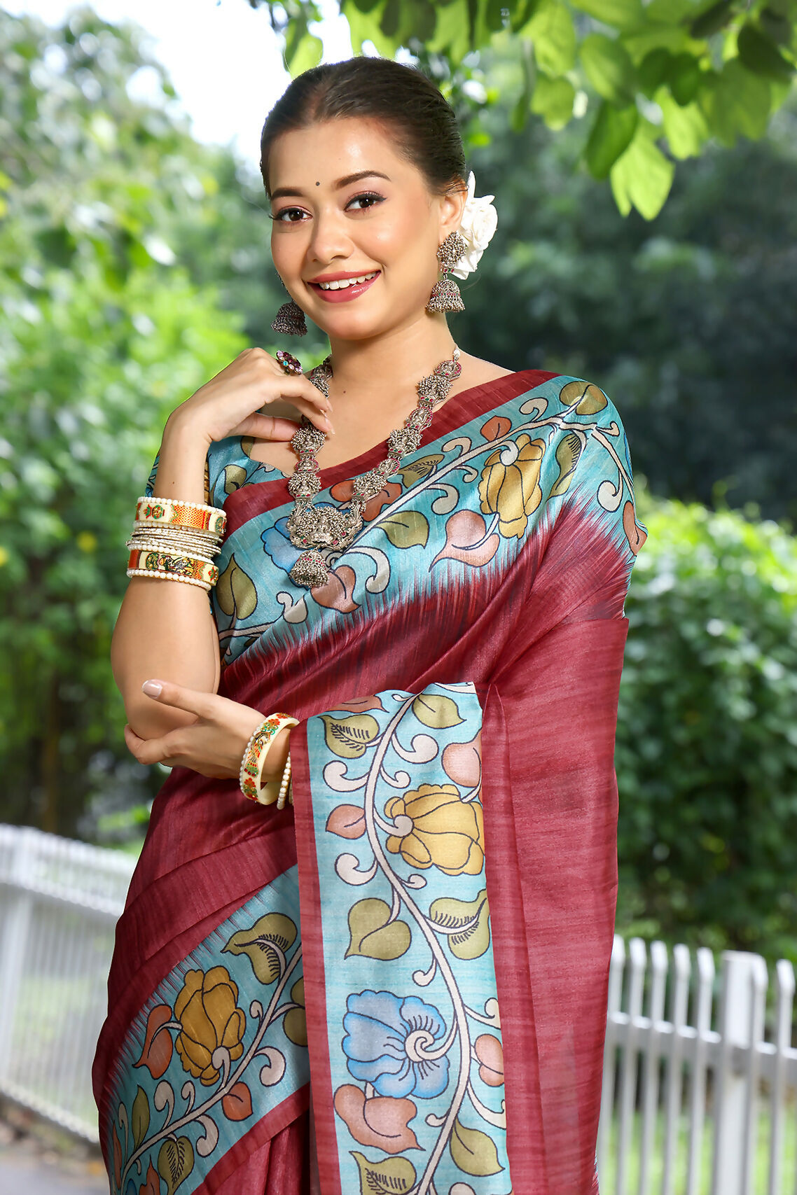 Vishnu Weaves Women's Red Cotton Silk Woven Saree with Blouse - Swadesiicart