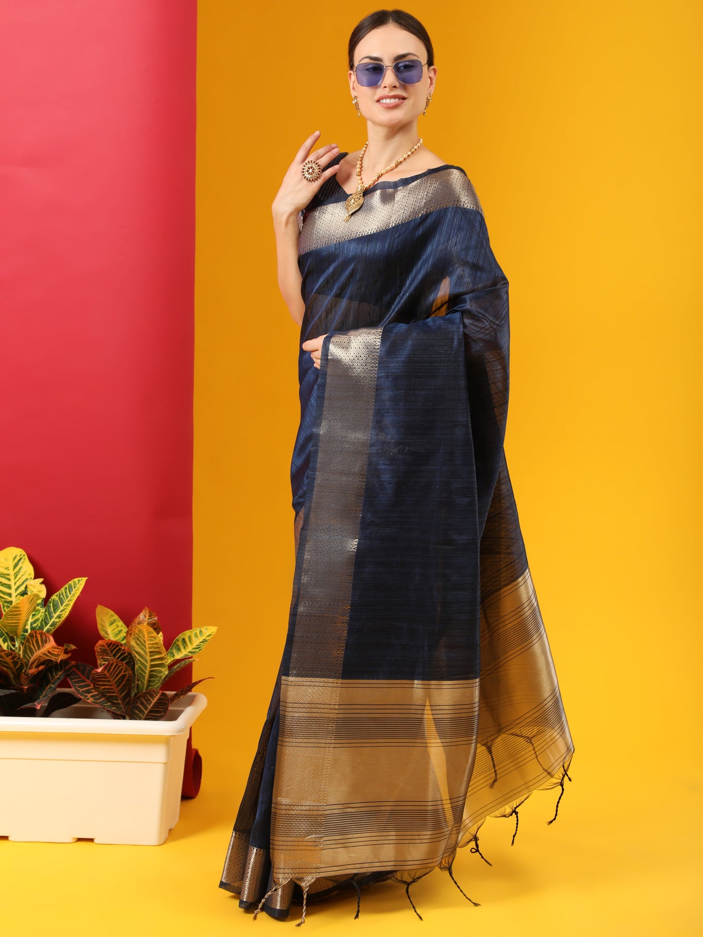 Vishnu Weaves Women's Navy Blue Tussar Silk Zari Woven Saree with Blouse - Swadesiicart
