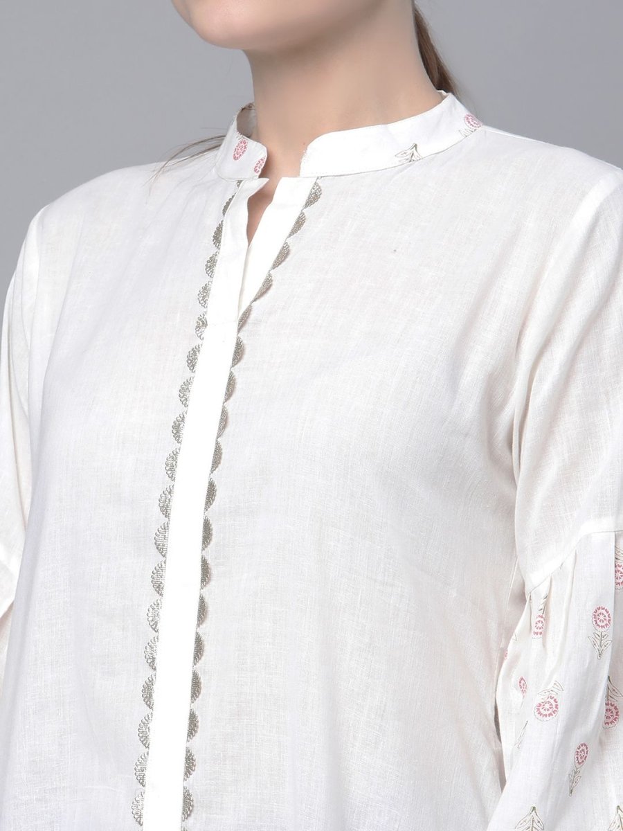 Ahalyaa Women Off White Pure Cotton Printed Tunic | Swadesiicart