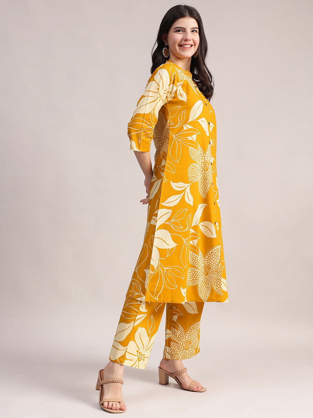 Aavyora Women's Mustard Yellow & White Floral Printed Cotton Co-Ord Set - Swadesiicart