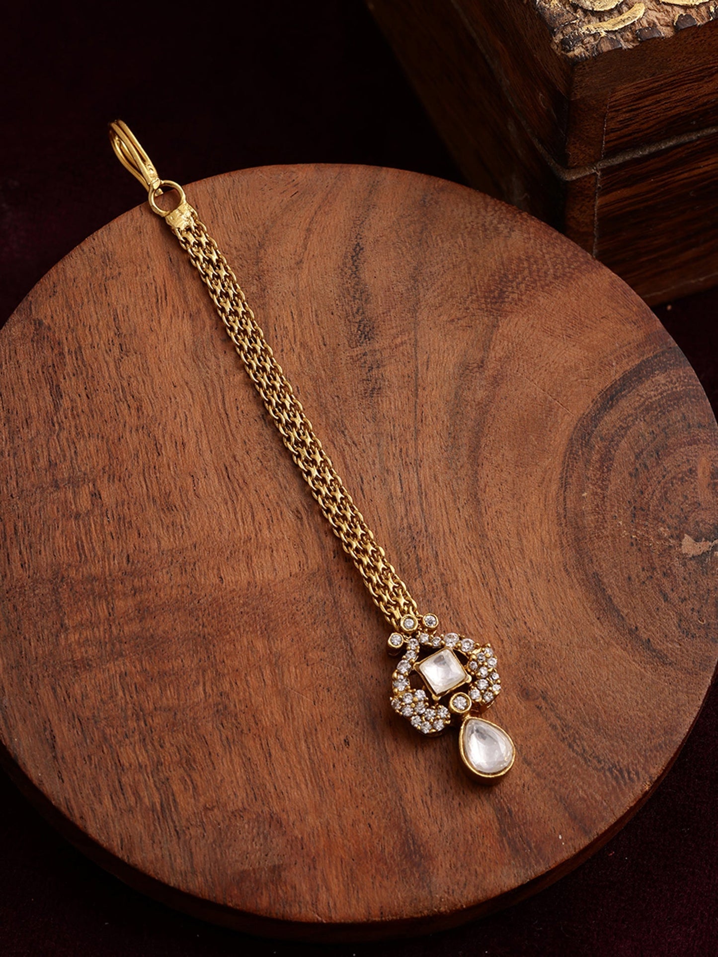 Kundan Maang Tikka with Diamonds - Ruby Raang | Swadesiicart