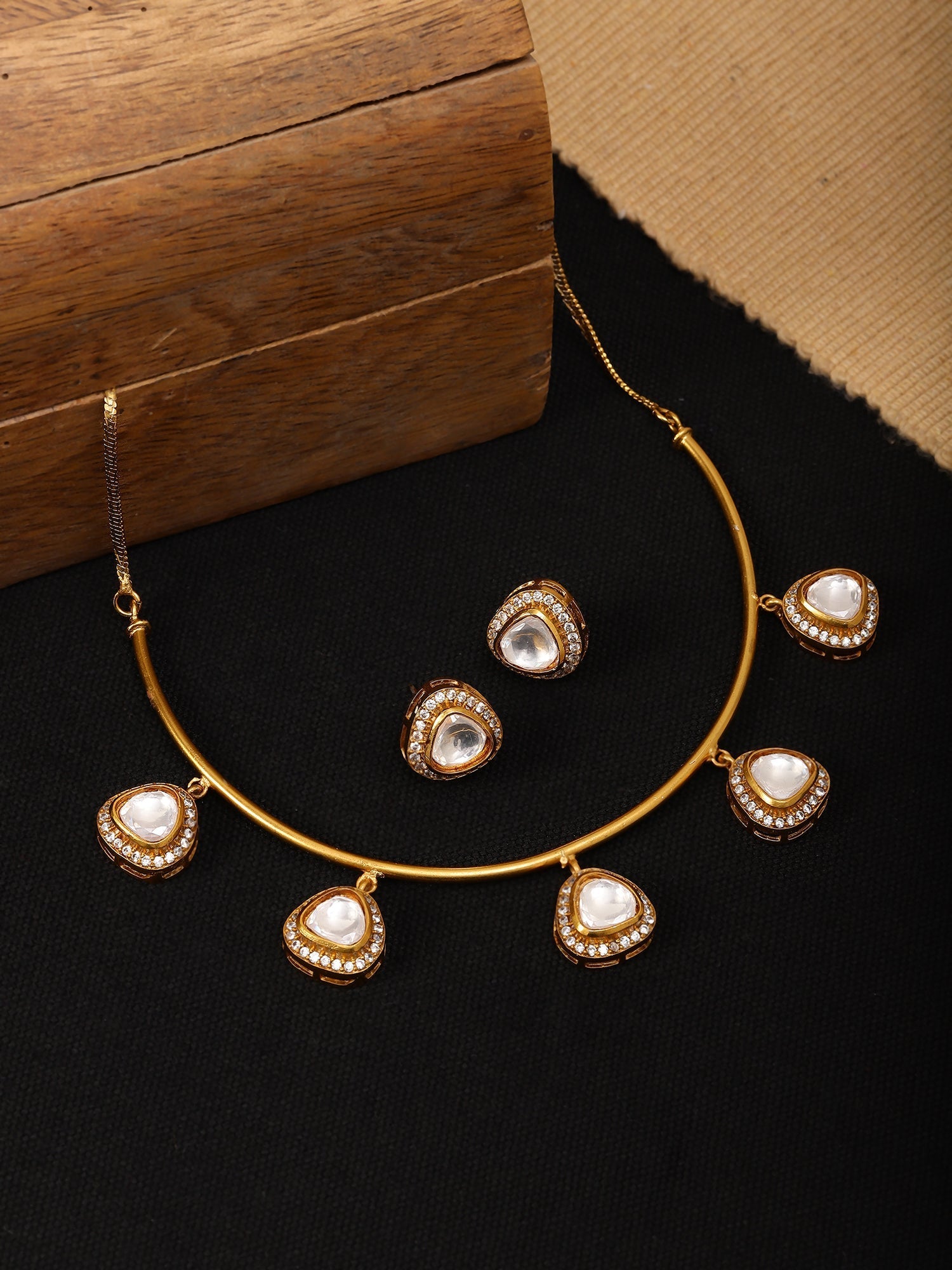 Hasli with Kundan & Mossainite & Matching Studs - Ruby Raang - Swadesiicart