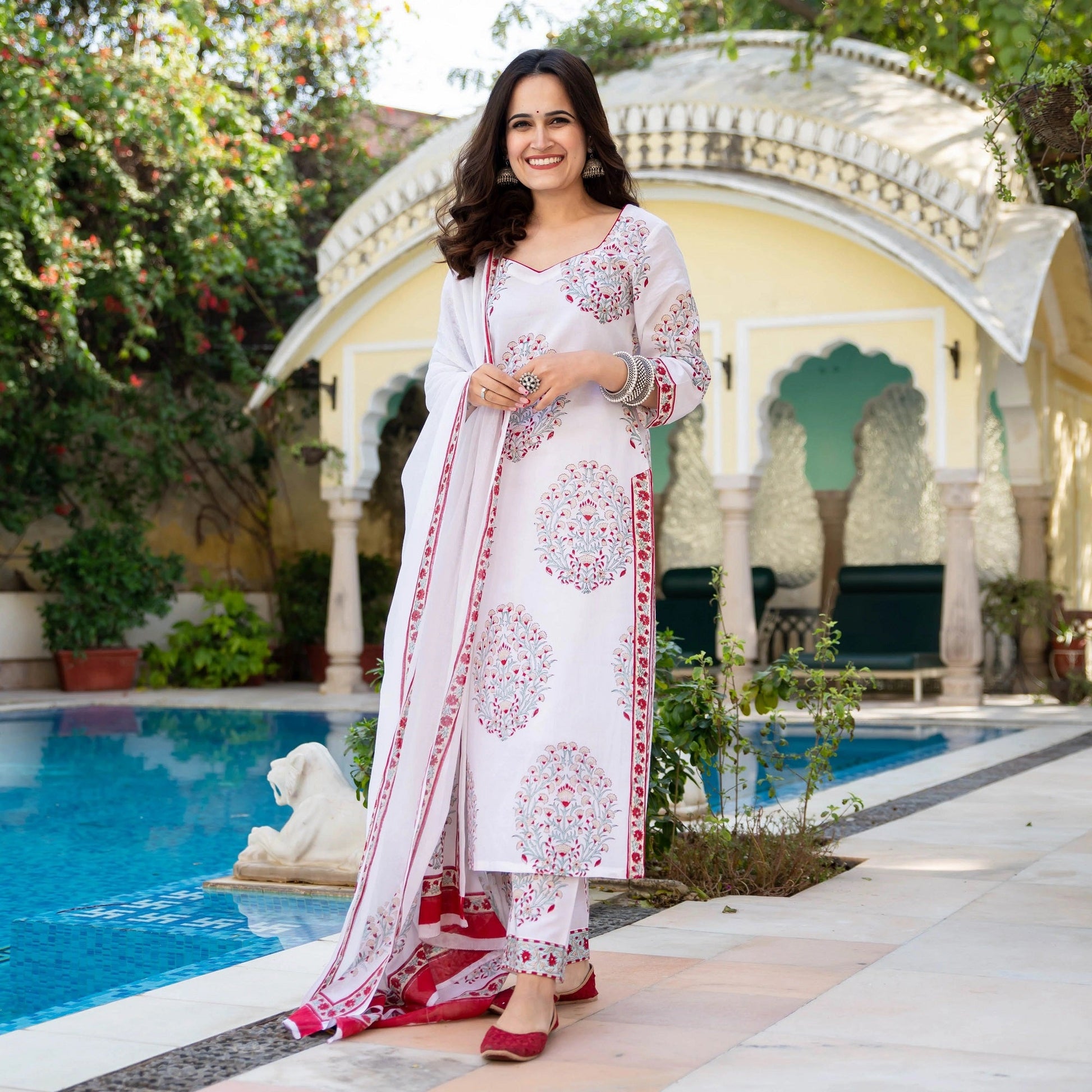 Indian Clothing Malishka Women's White Cotton Floral Printed Kurta Pant Set With Dupatta - White - Malishka