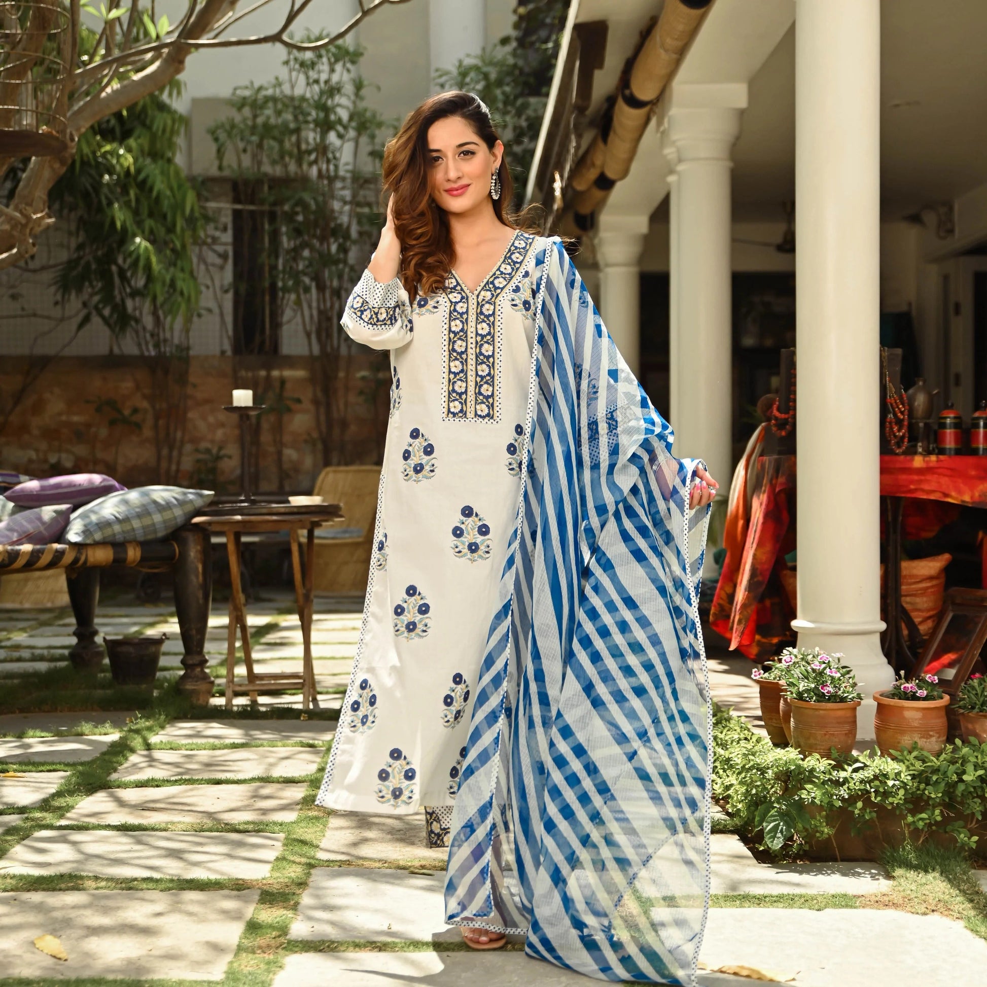 Indian Clothing Malishka Women's White Cotton Floral Printed Kurta Pant Set With Dupatta - White & Blue - Swadesiicart