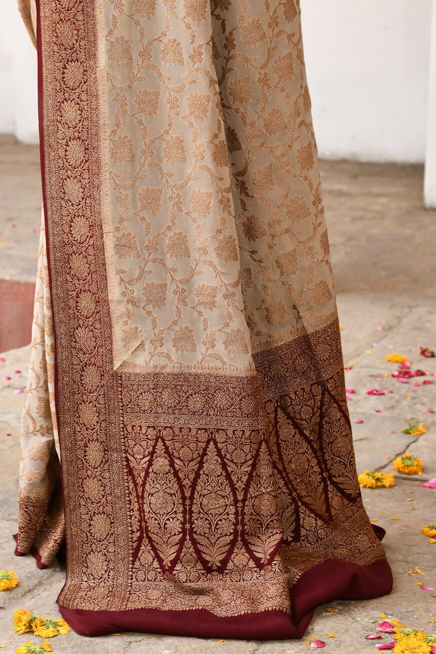 Joban Fashion Crème Crepe Chiffon Pure Handloom Banarasi Silk Saree | Swadesiicart