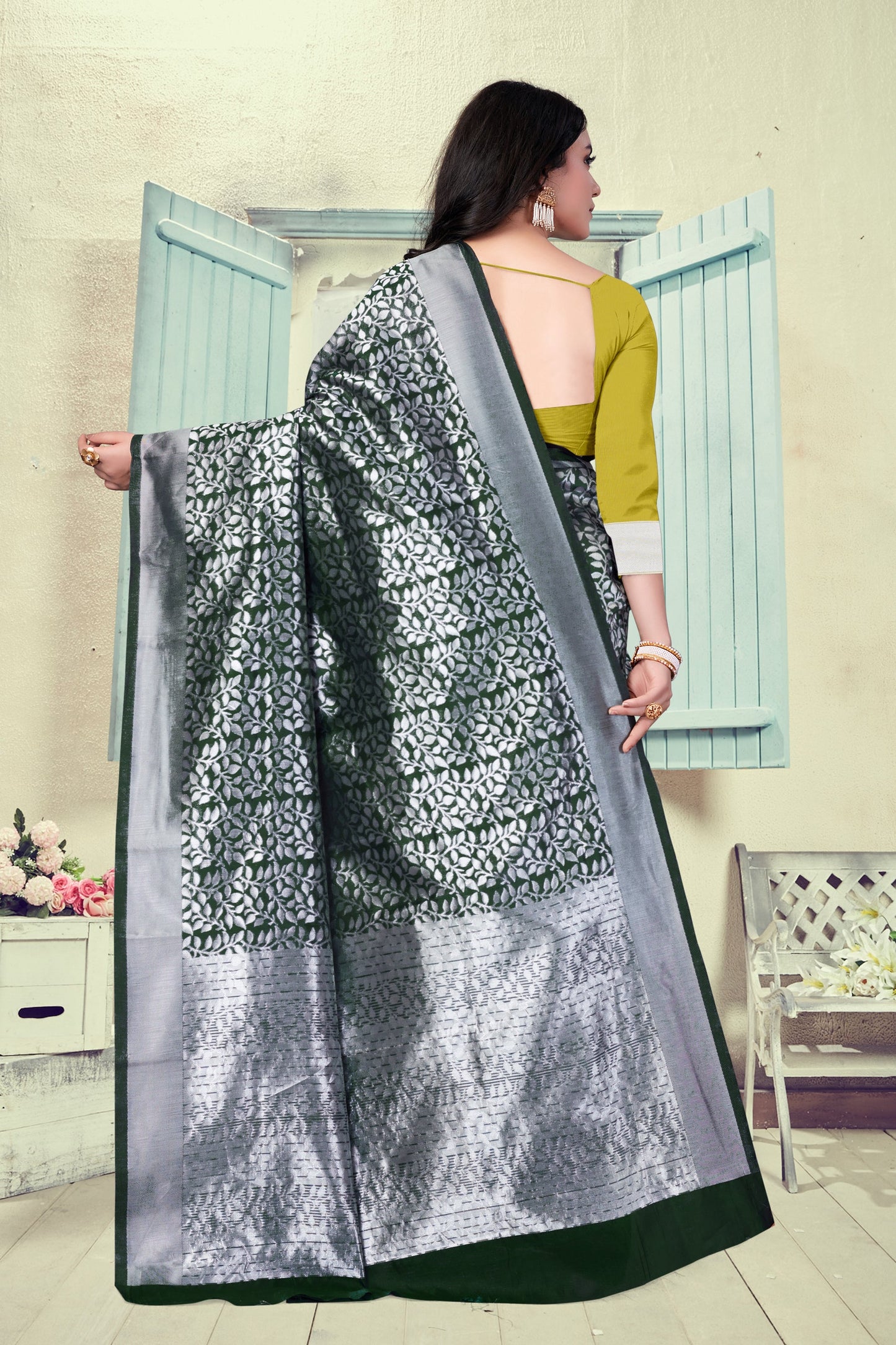 Vedant Vastram Litchi Silk Designer Banarasi Saree - Bottle Green | Swadesiicart