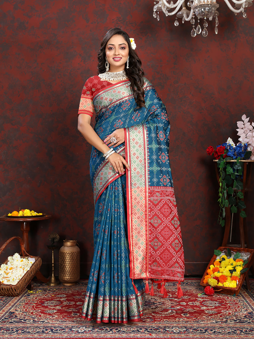 Lorenvalley Fashion Rama Patola Silk Woven Design with Zari Meenakari Weaving motifs Pallu Saree - Swadesiicart