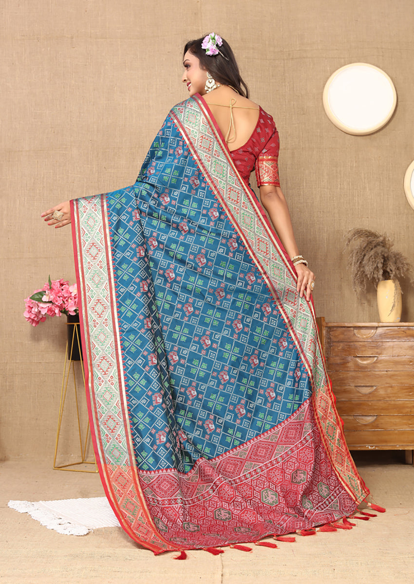 Lorenvalley Fashion Rama Patola Silk Woven Design with Zari Meenakari Weaving motifs Pallu Saree - Swadesiicart