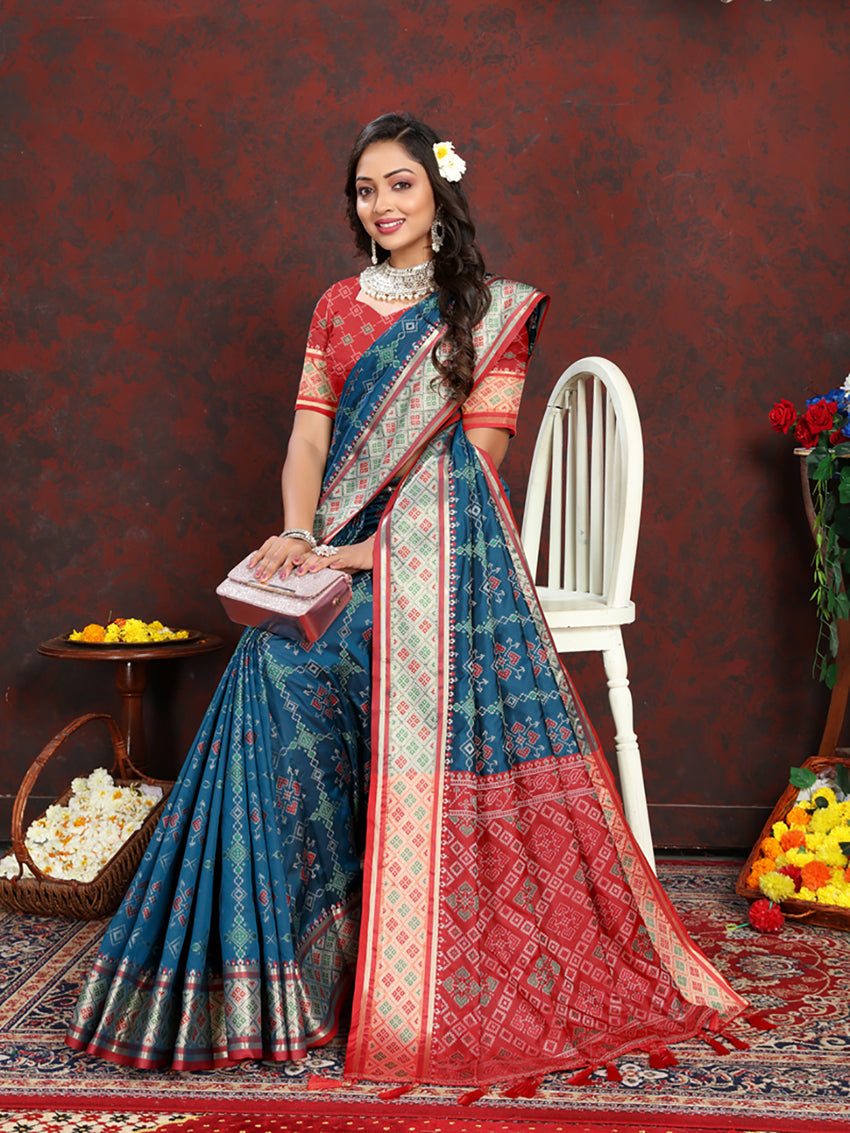 Lorenvalley Fashion Rama Patola Silk Woven Design with Zari Meenakari Weaving motifs Pallu Saree - Swadesiicart