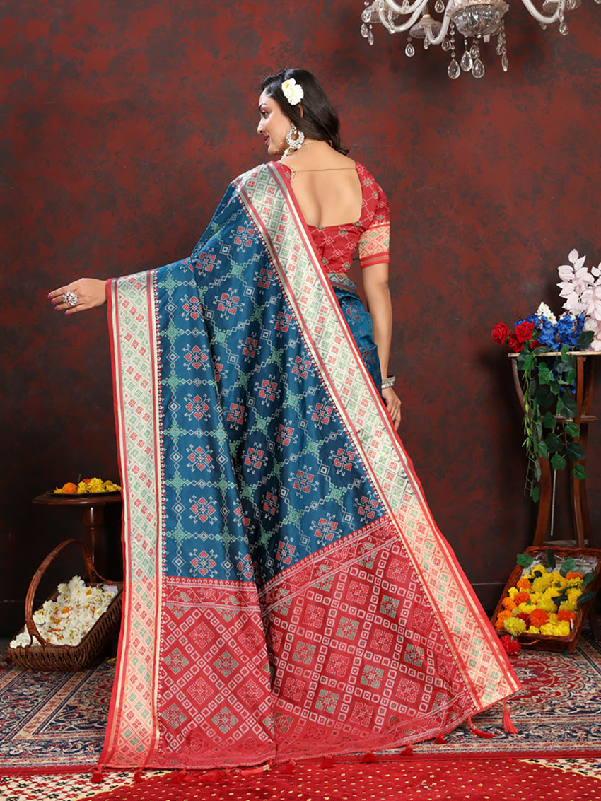 Lorenvalley Fashion Rama Patola Silk Woven Design with Zari Meenakari Weaving motifs Pallu Saree - Swadesiicart