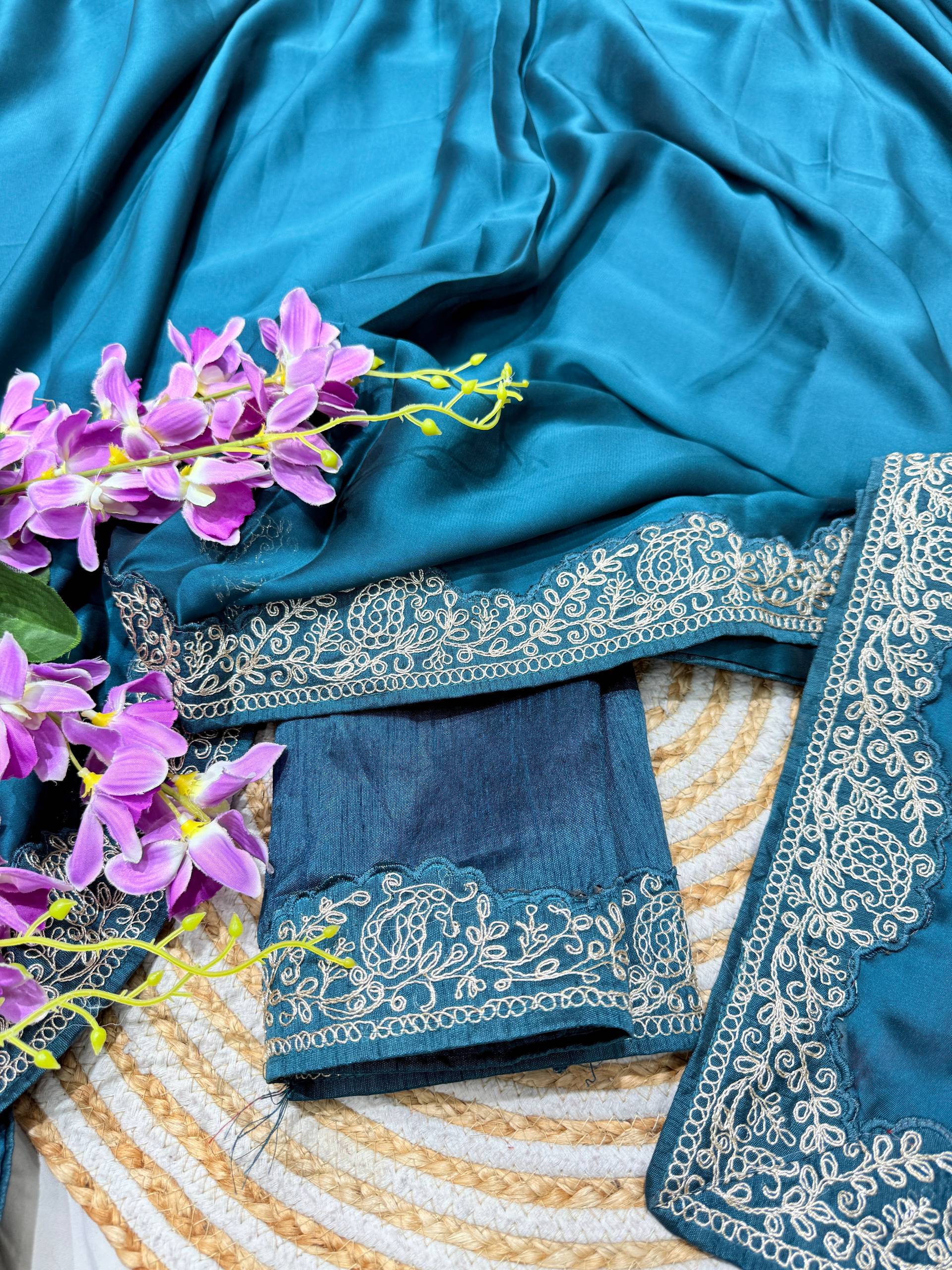 Lorenvalley Fashion Rama Rangoli Silk with Coding Lace Work Saree with Blouse - Swadesiicart