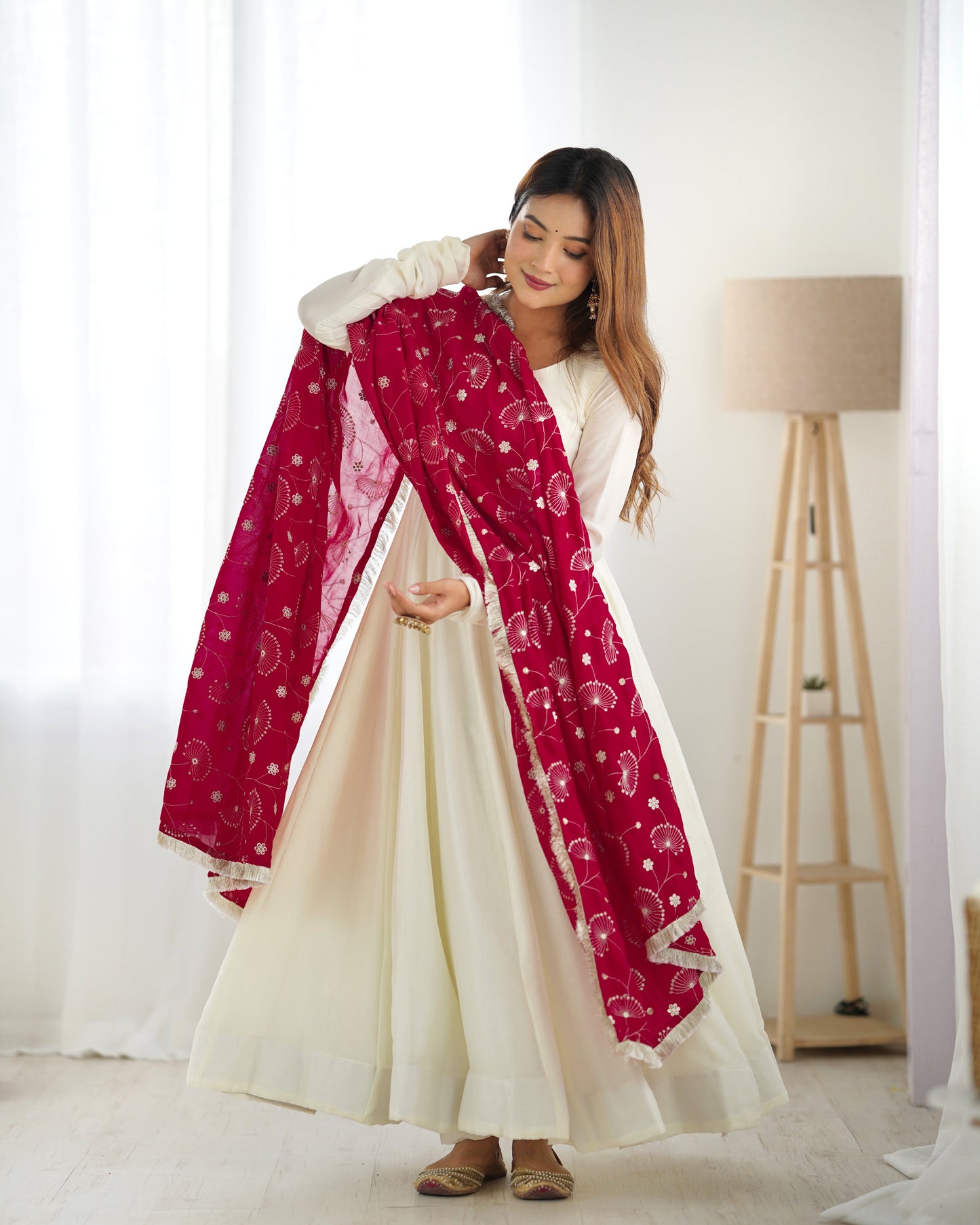 Lorenvalley White Vichitra Silk Fabric Fully Flared Anarkali Pant With Dupatta Set | Swadesiicart