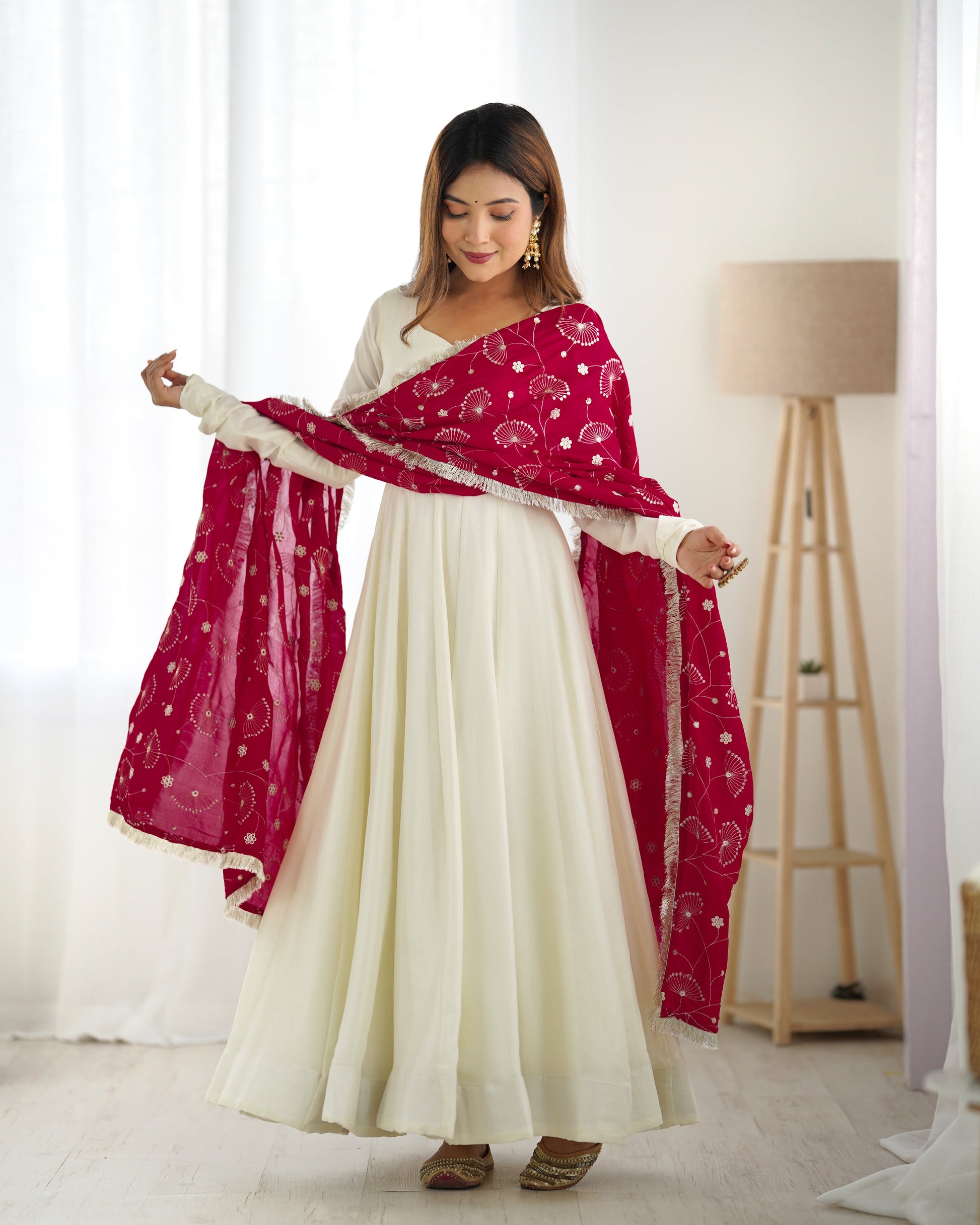 Lorenvalley White Vichitra Silk Fabric Fully Flared Anarkali Pant With Dupatta Set | Swadesiicart
