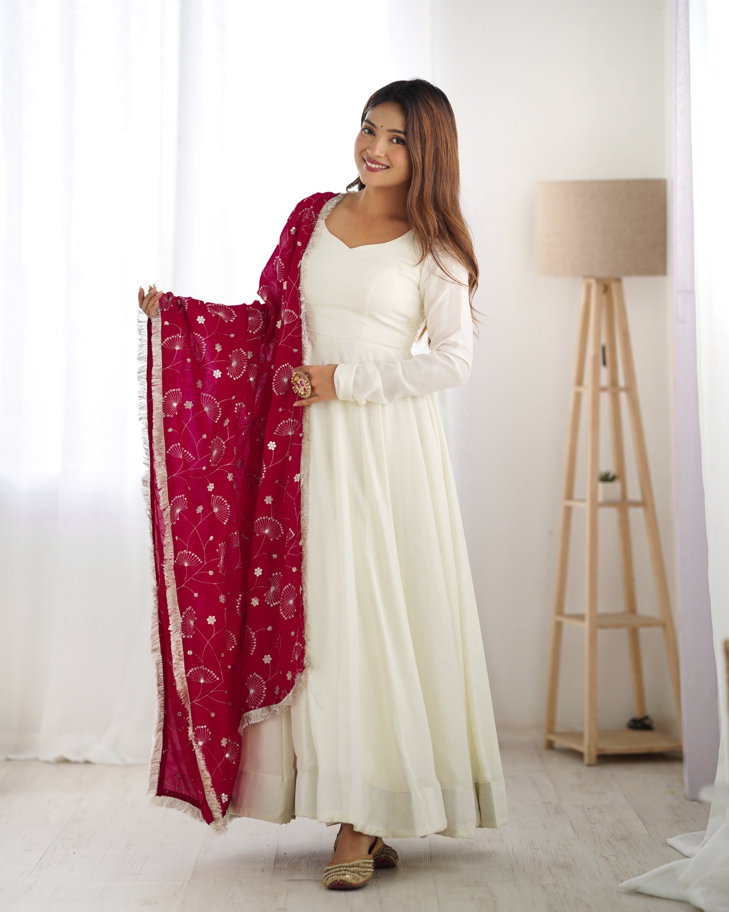 Lorenvalley White Vichitra Silk Fabric Fully Flared Anarkali Pant With Dupatta Set | Swadesiicart