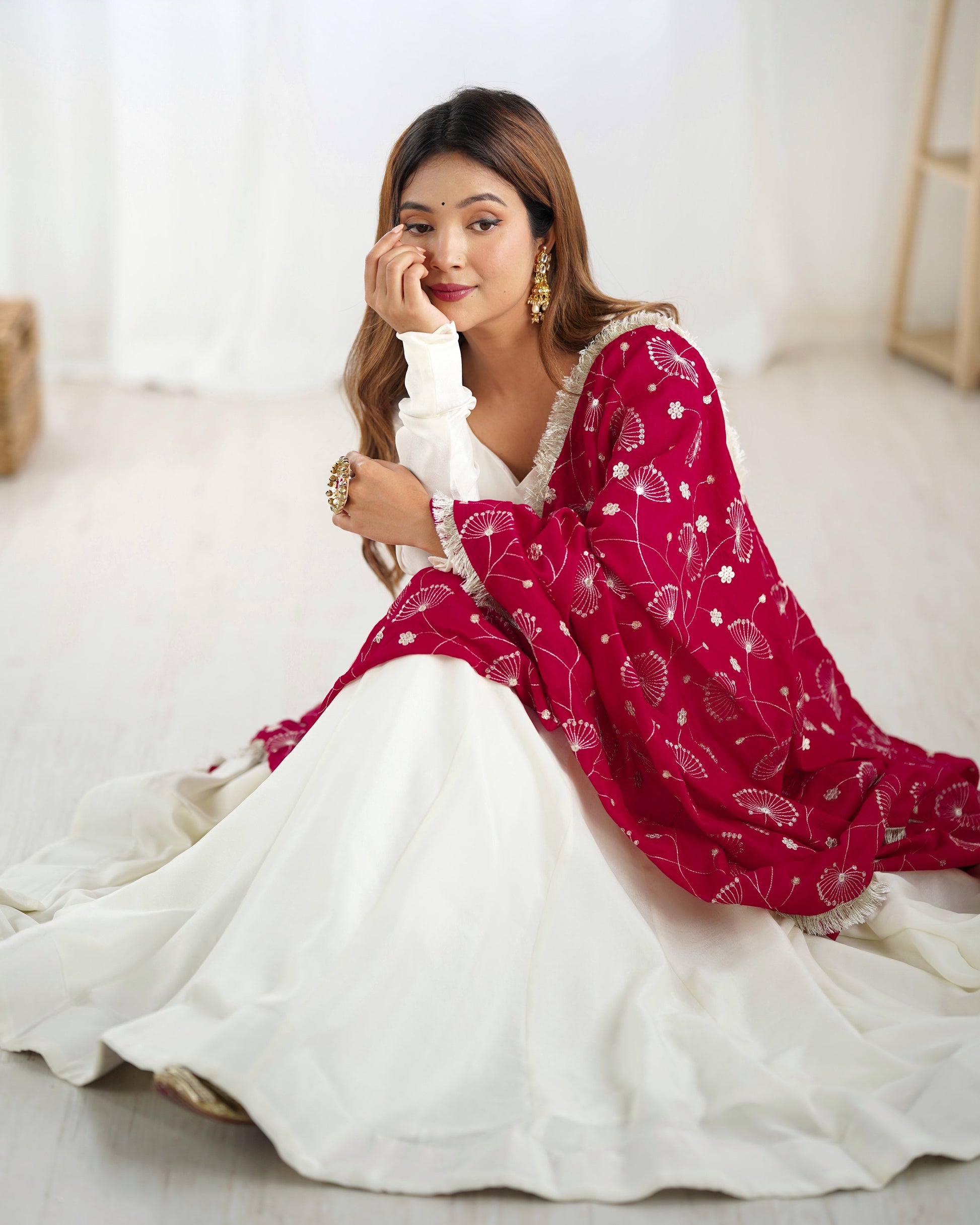 Lorenvalley White Vichitra Silk Fabric Fully Flared Anarkali Pant With Dupatta Set | Swadesiicart
