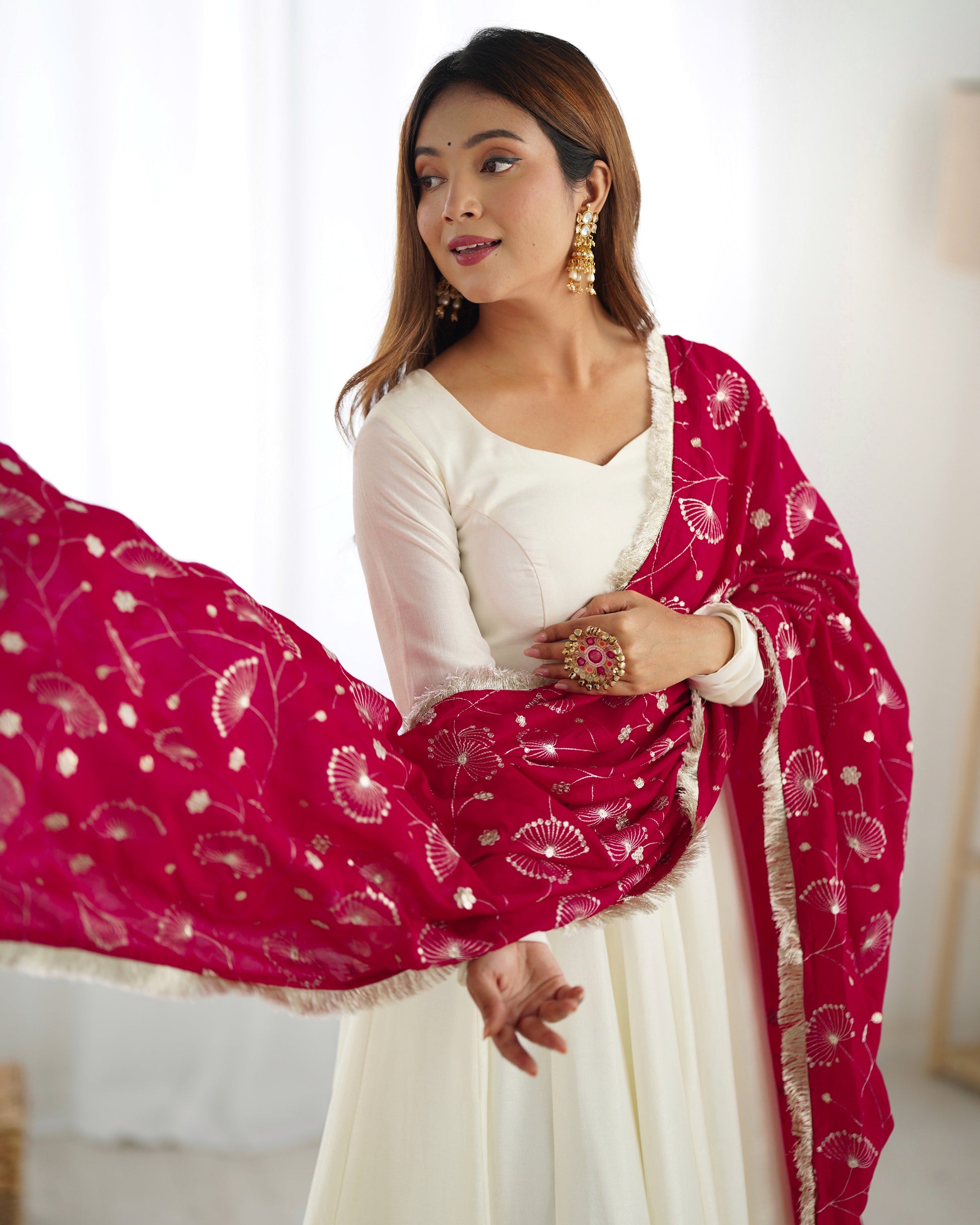 Lorenvalley White Vichitra Silk Fabric Fully Flared Anarkali Pant With Dupatta Set | Swadesiicart