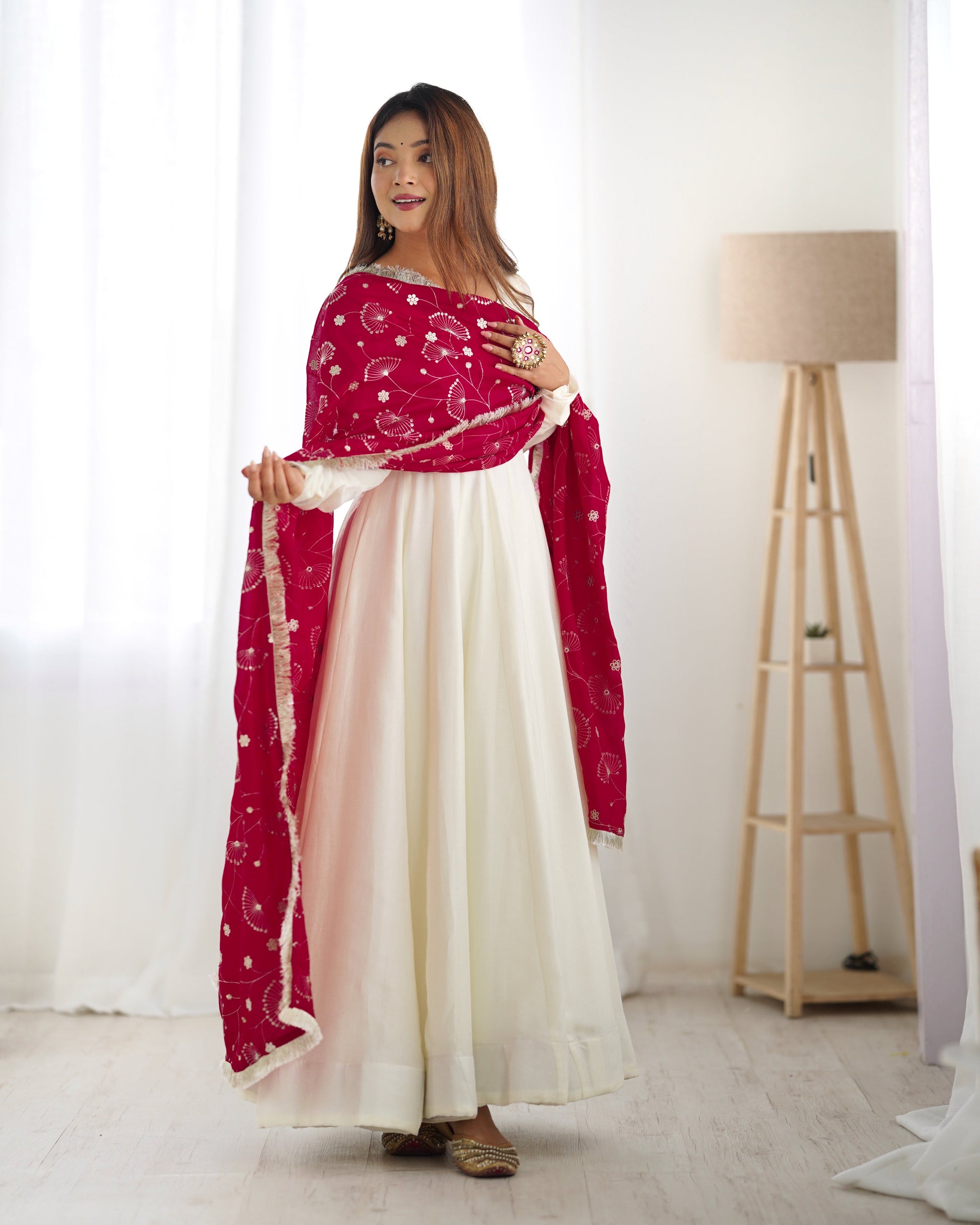 Lorenvalley White Vichitra Silk Fabric Fully Flared Anarkali Pant With Dupatta Set | Swadesiicart