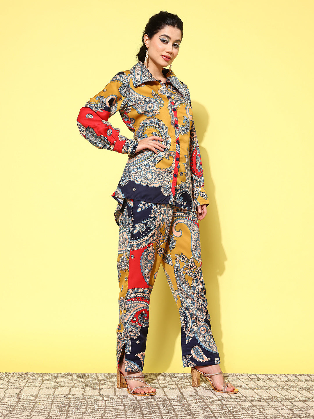 Yufta Red Paisley Printed Satin Co-Ords - Swadesiicart