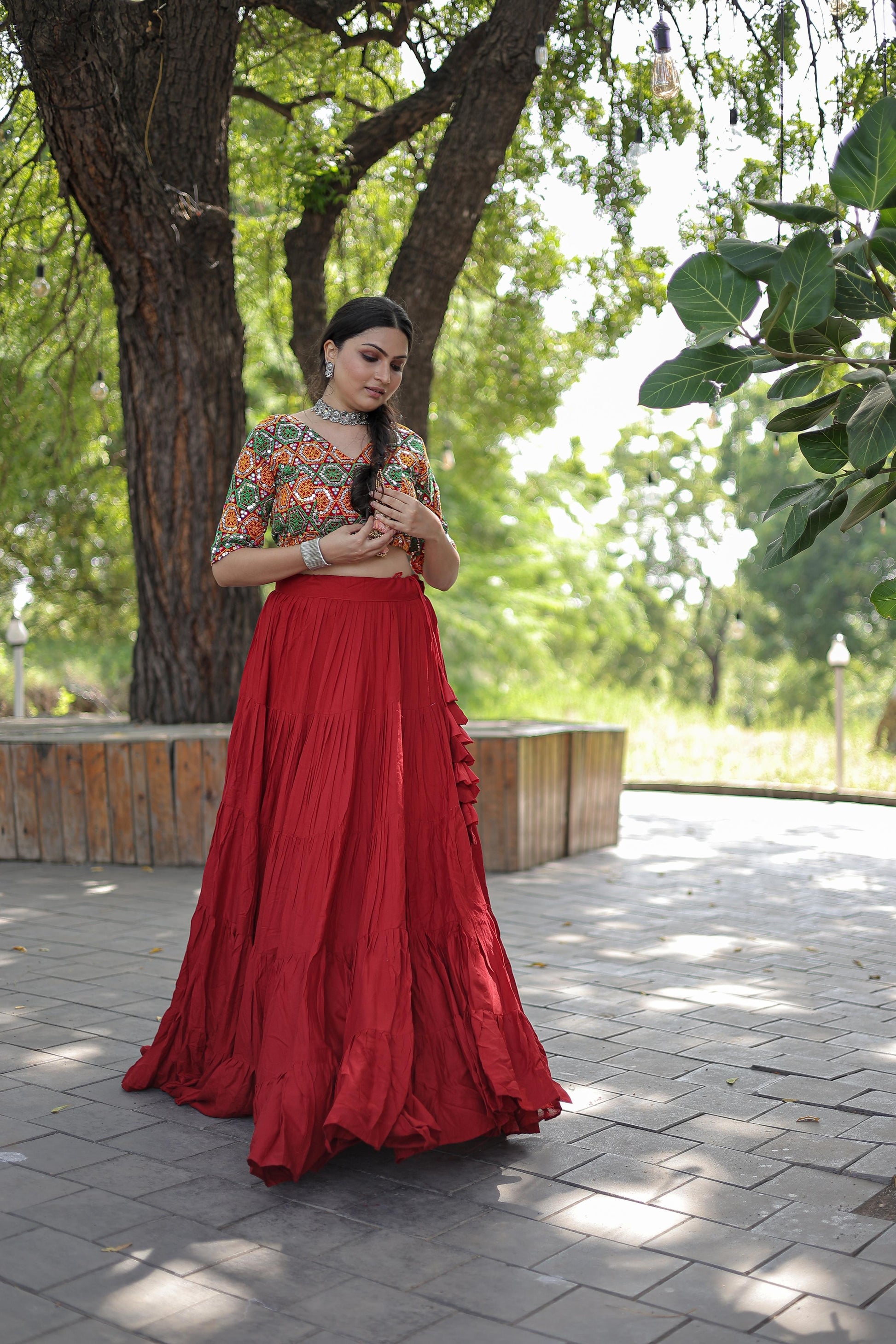 Lorenvalley Red Premium Rayon Lehenga with Georgette Embroidered Traditional Thread work Choli | Swadesiicart