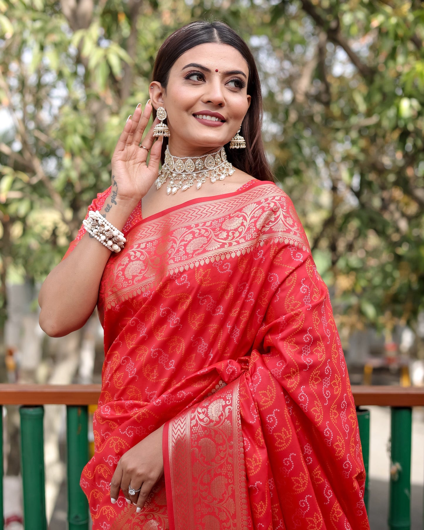 Lorenvalley Premium Bandhej Patola Silk Sarees with kanchi Borders and Contrast Zari Weaving borders Saree - Red - Swadesiicart