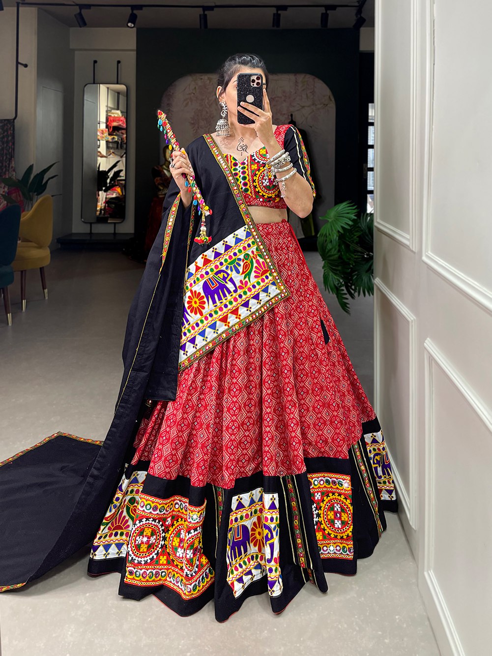 Lorenvalley Red Pure Cotton Lehenga Choli Embellishes With Gamthi Work And Mirror Work Touch Up To Make Everyone Feel The Stories Of Navratri Traditions | Swadesiicart