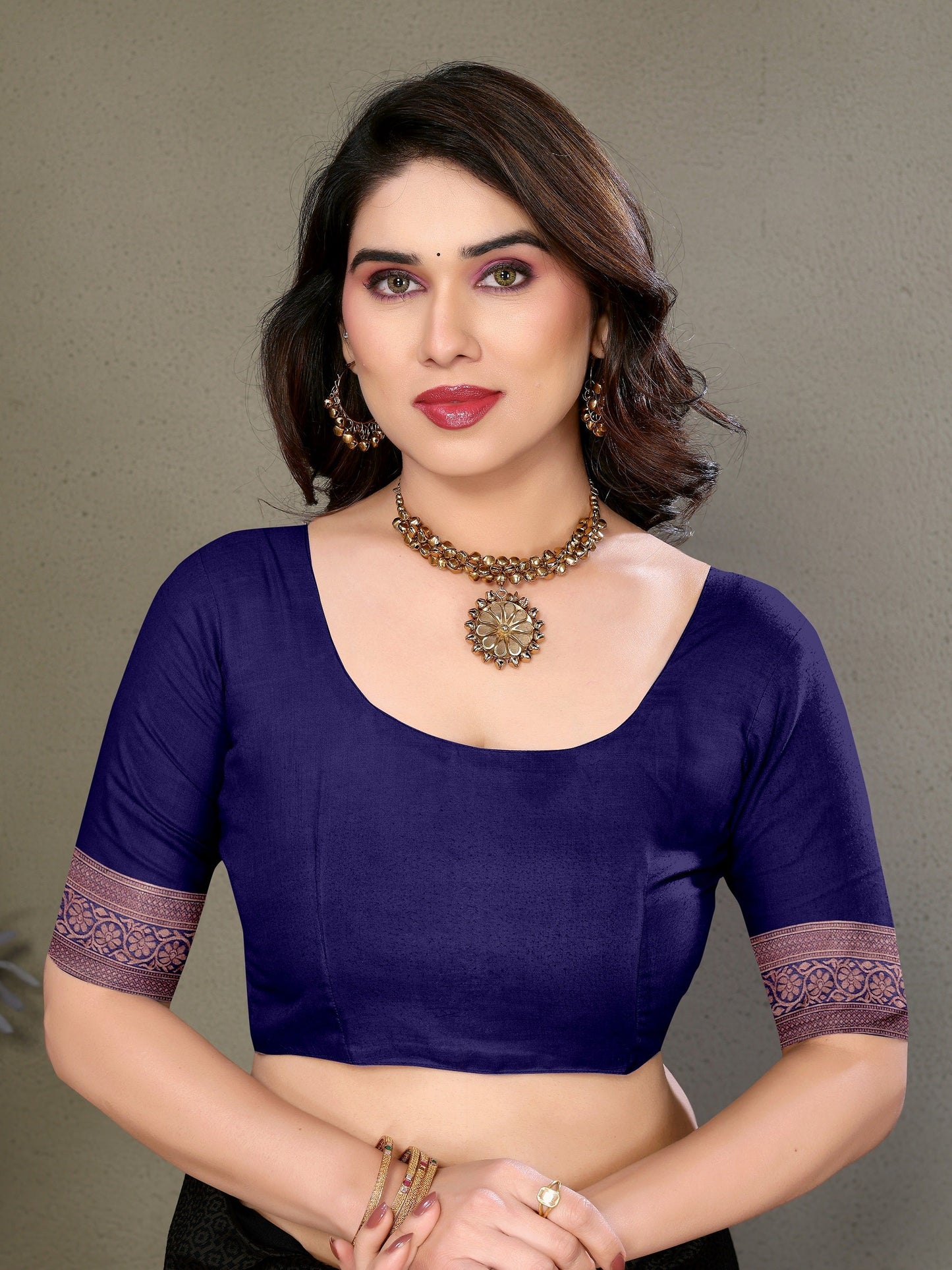 Vedant Vastram Litchi Silk Banarasi Silk Saree - Navy | Swadesiicart