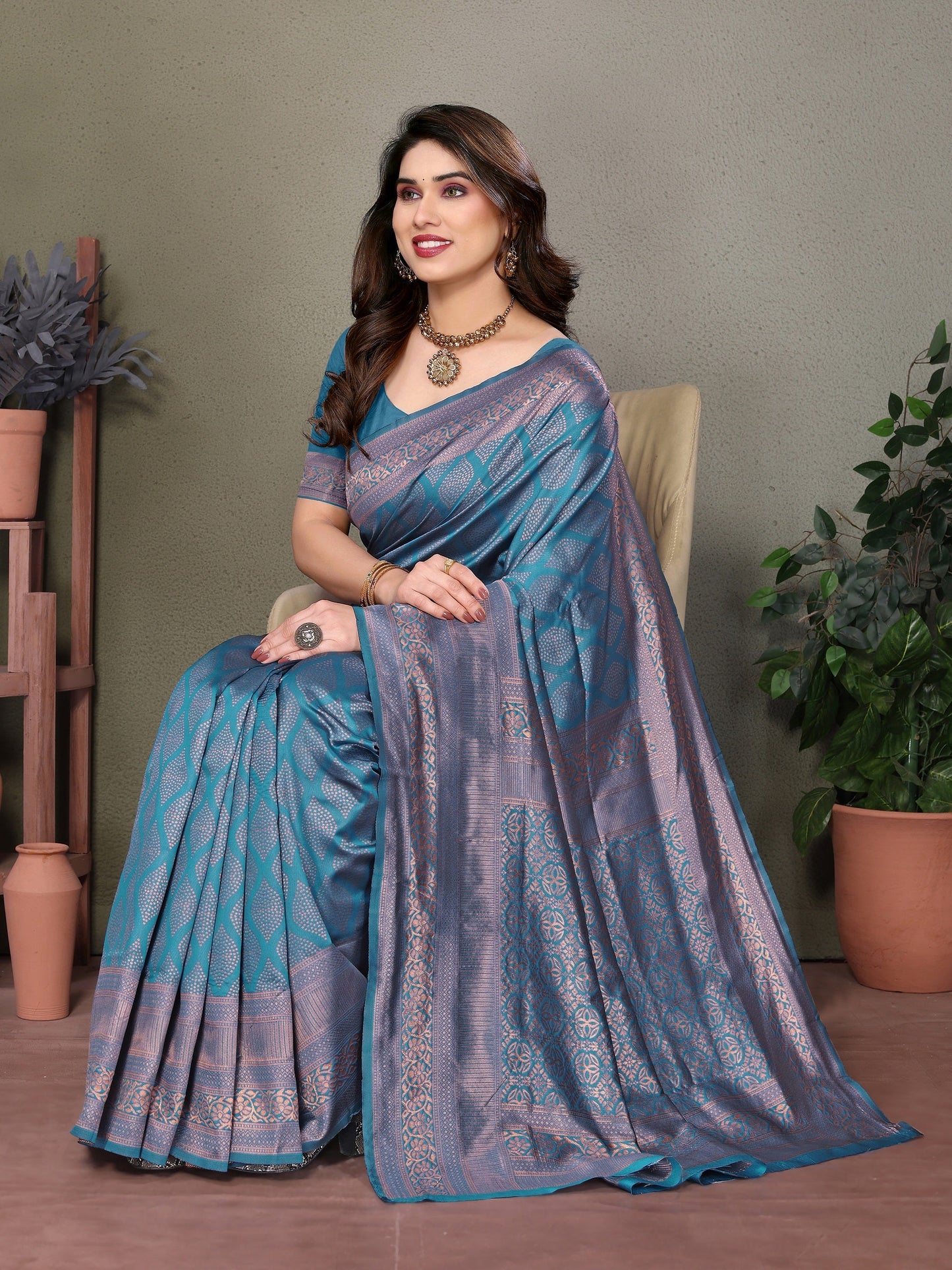 Vedant Vastram Litchi Silk Banarasi Silk Saree - Rama | Swadesiicart