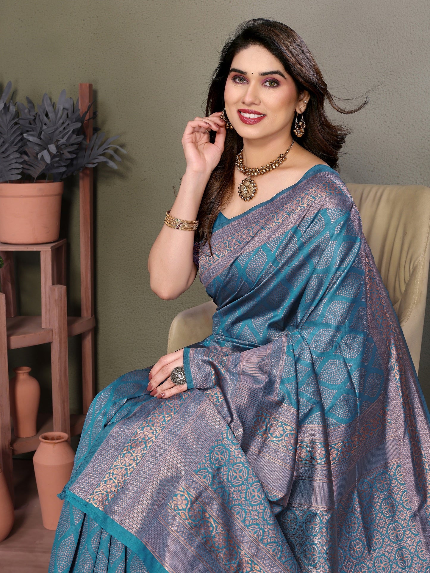 Vedant Vastram Litchi Silk Banarasi Silk Saree - Rama | Swadesiicart