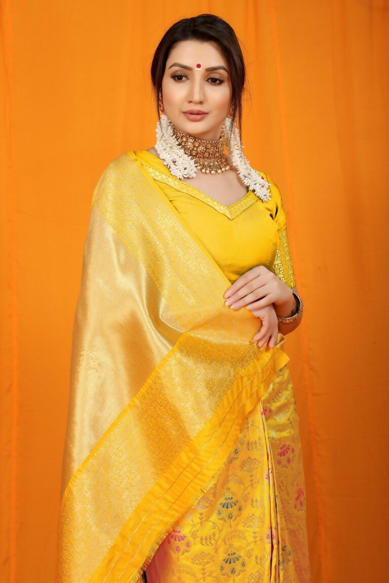 Jyoti Fashion Women's Yellow Kanjivaram Silk Zari Woven Saree with Blouse | Swadesiicart