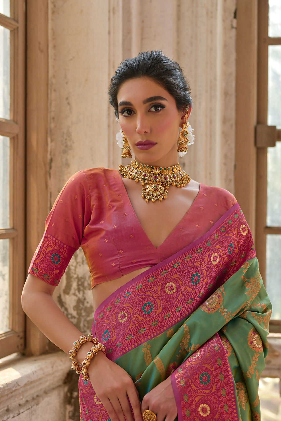 Vishnu Weaves Women's Pista Banarasi Silk Zari Woven Saree with Blouse - Swadesiicart