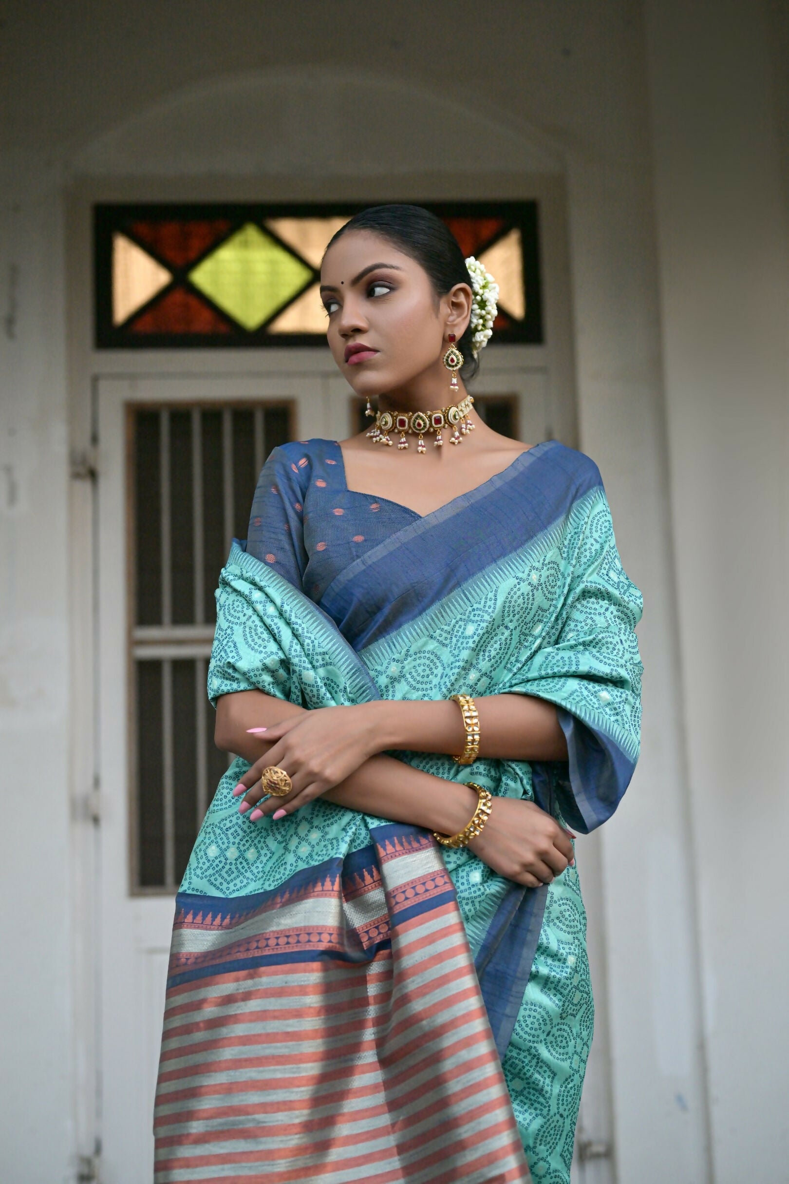 Vishnu Weaves Women's Sea-Green Raw Silk Saree with Blouse - Swadesiicart