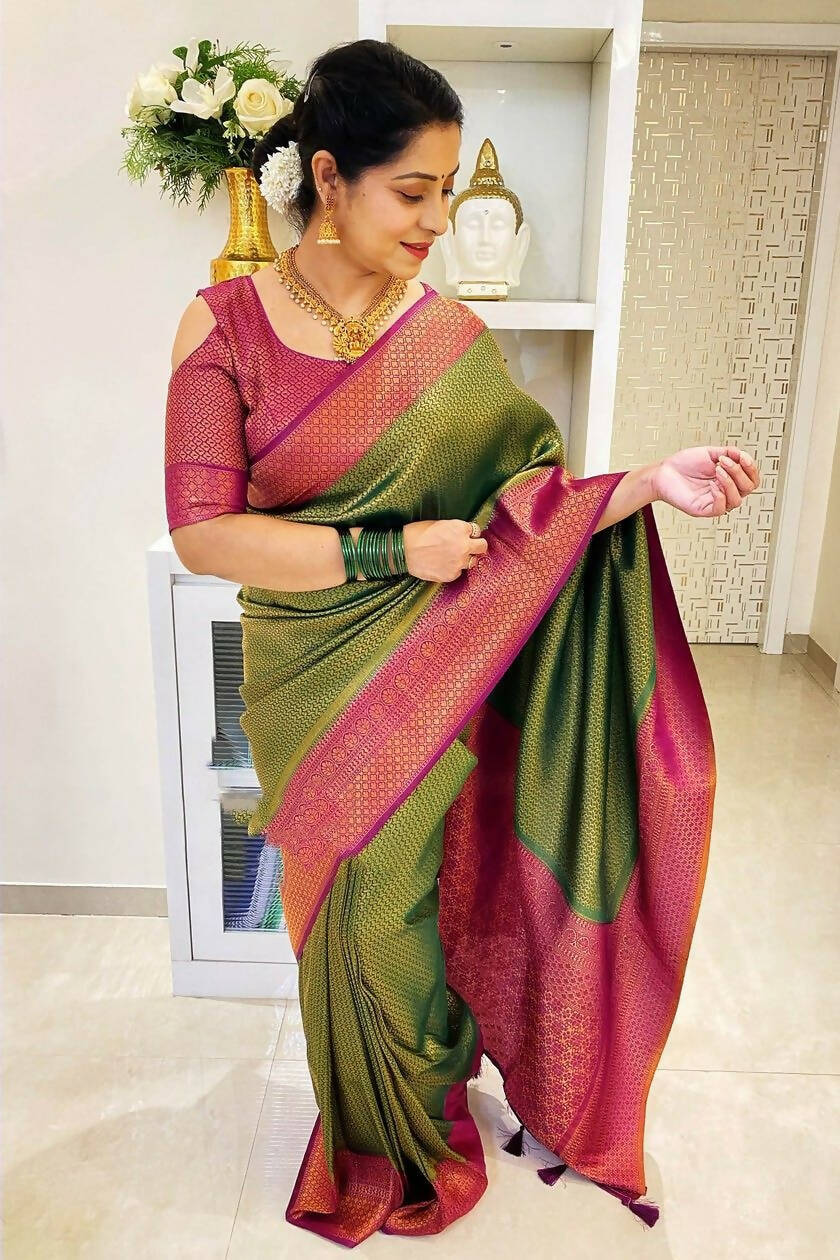 DEIANA'S Beautiful Designer Golden zari Soft Lichi Silk Saree - Mehndi - Swadesiicart